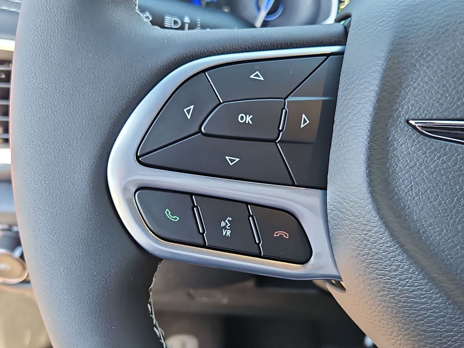 Thumbnail: 2026 Chrysler Pacifica - 23