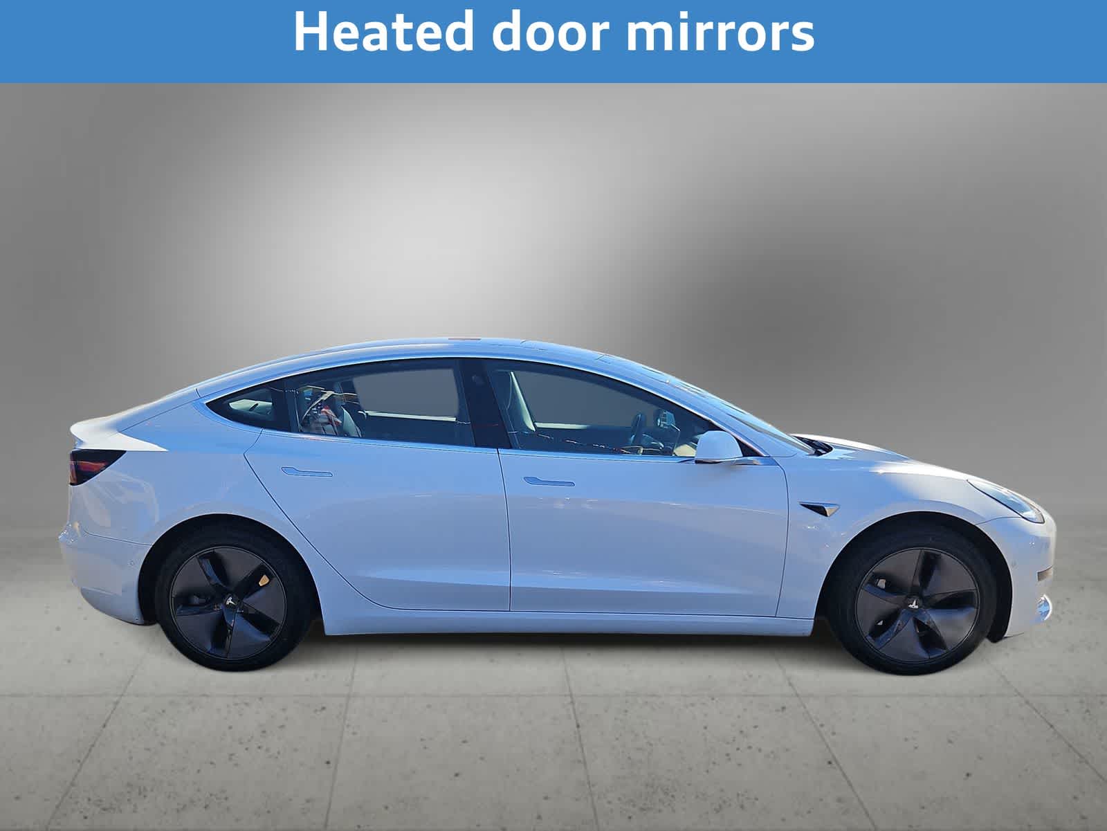 Thumbnail: 2018 Tesla Model 3 - 11