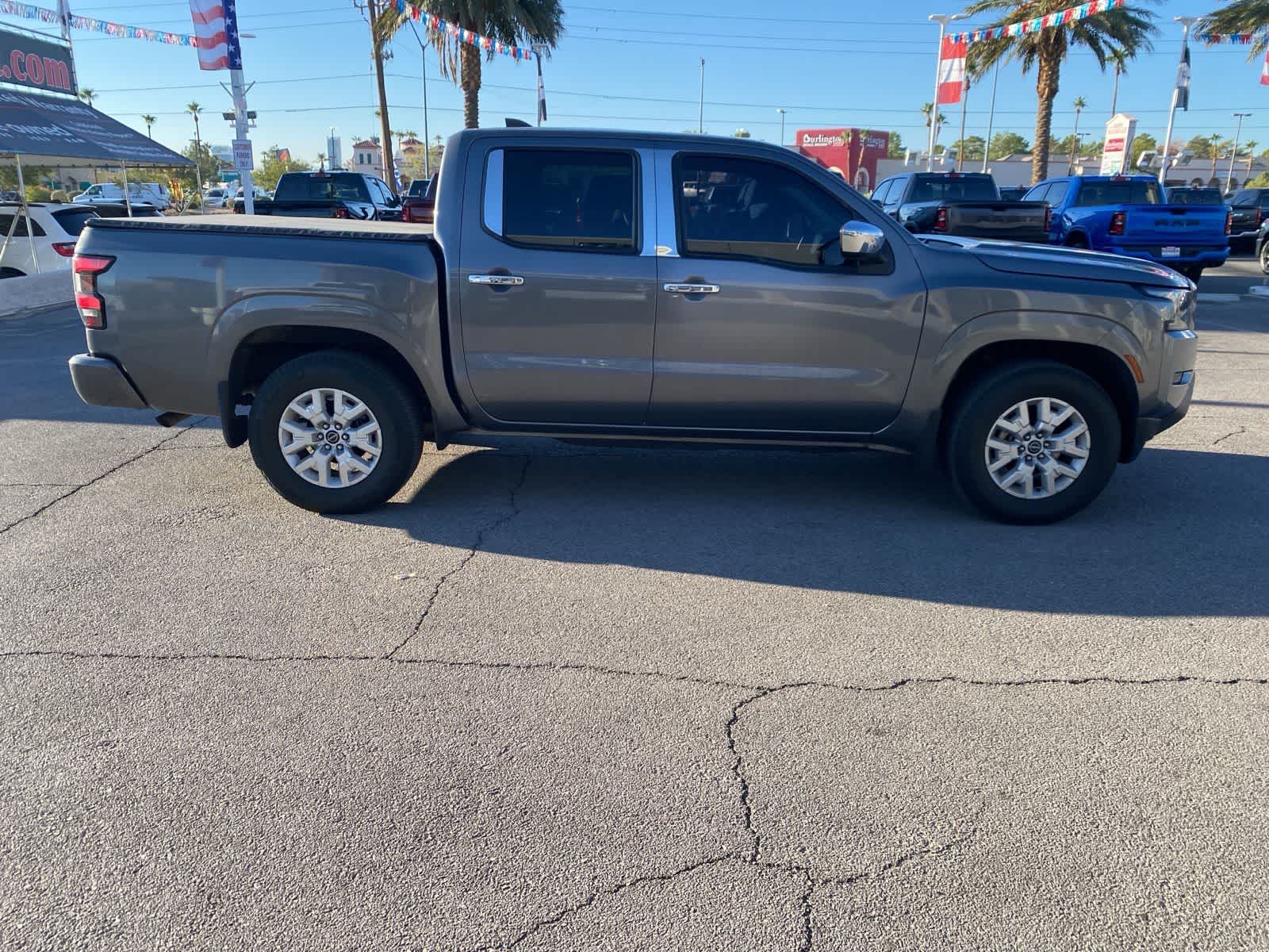 2022 Nissan Frontier SV photo 4