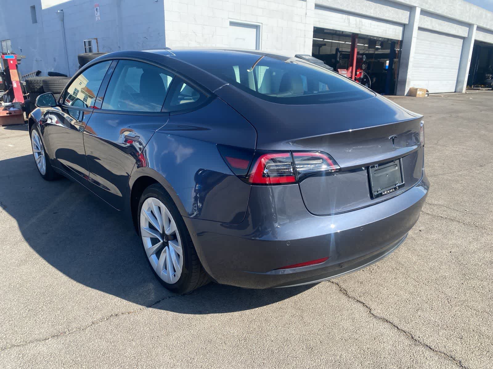 Thumbnail: 2022 Tesla Model 3 - 8