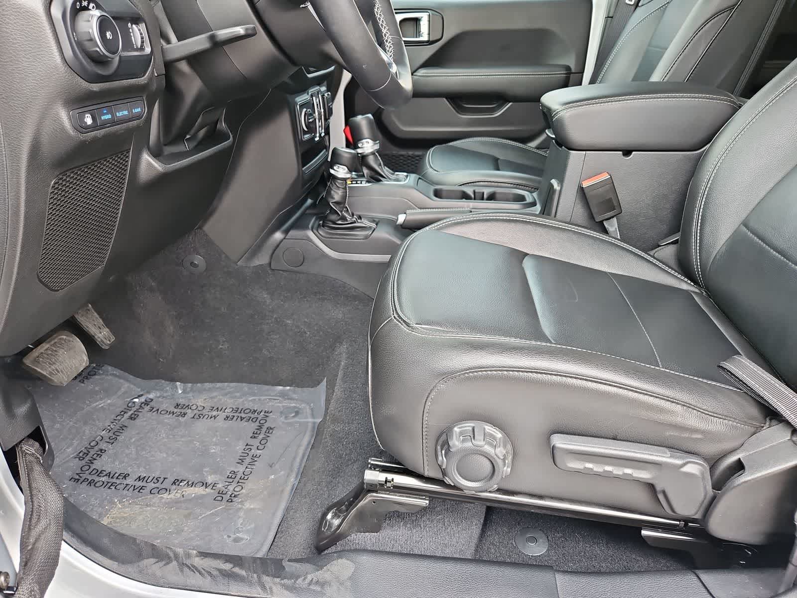 Thumbnail: 2023 Jeep Wrangler - 17