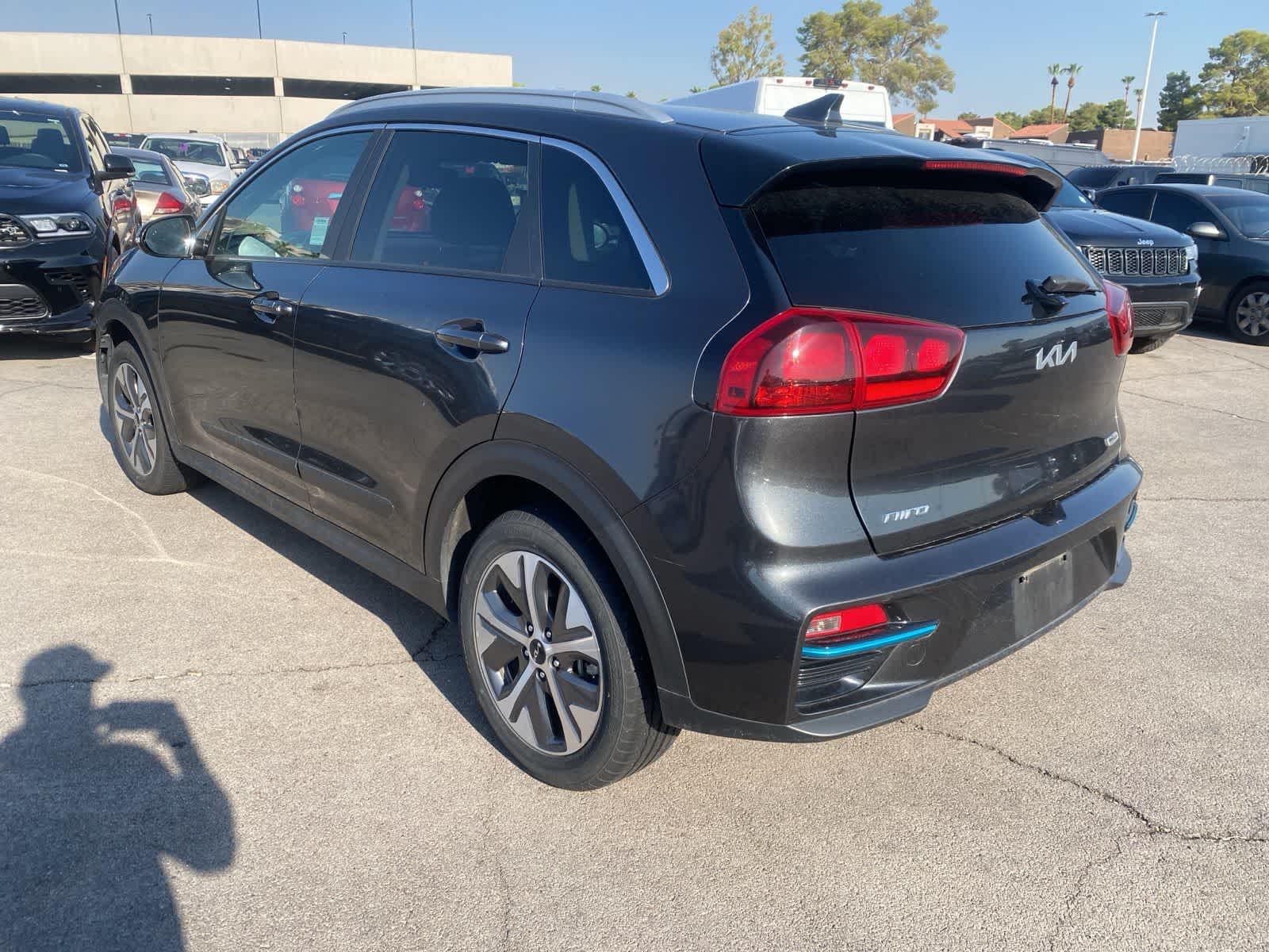 Thumbnail: 2022 Kia Niro - 8