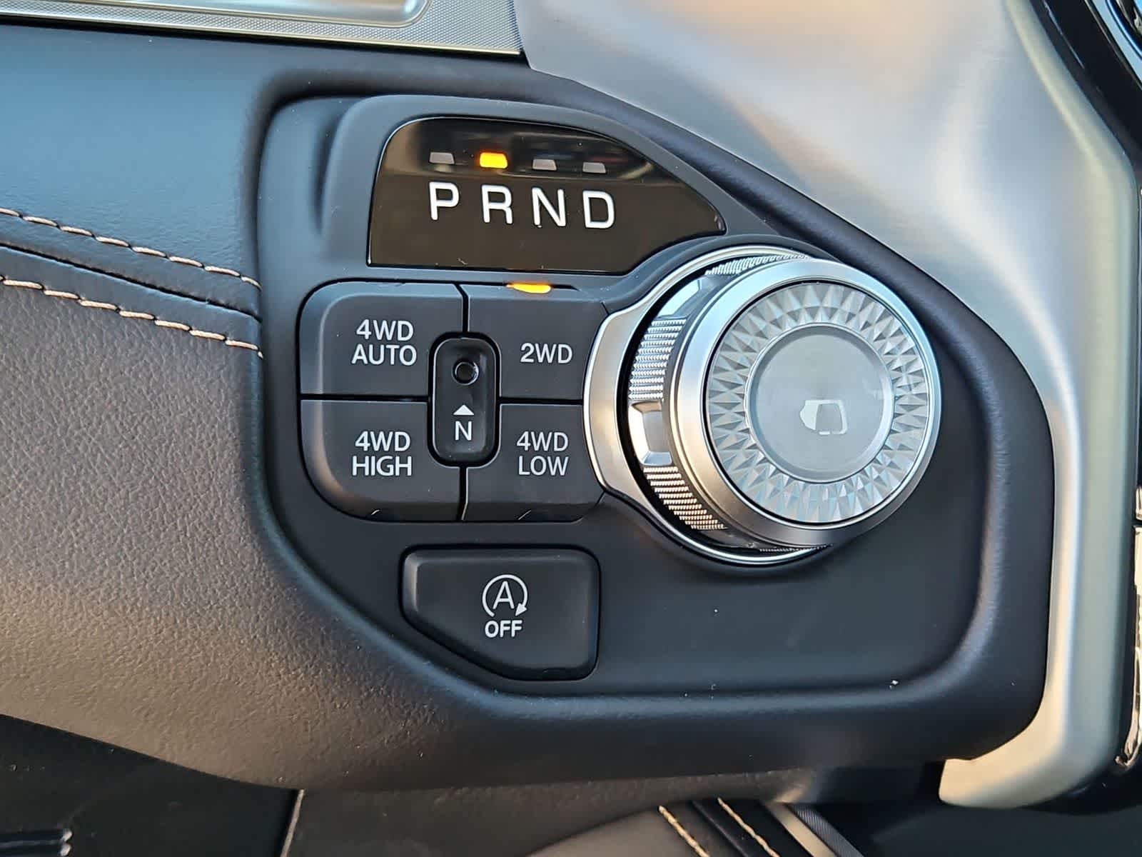 Thumbnail: 2026 RAM 1500 - 32