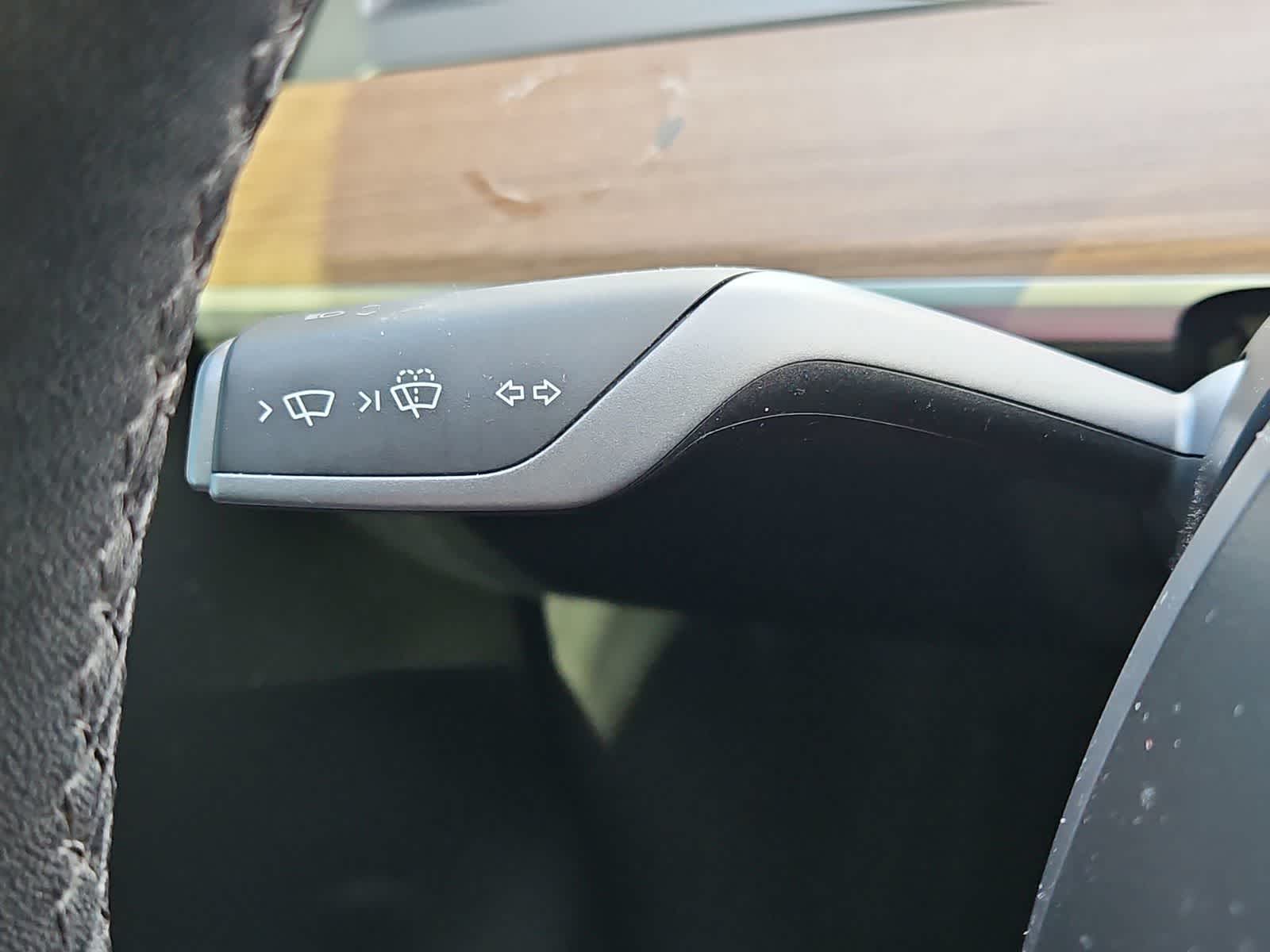 Thumbnail: 2025 Tesla Model Y - 24