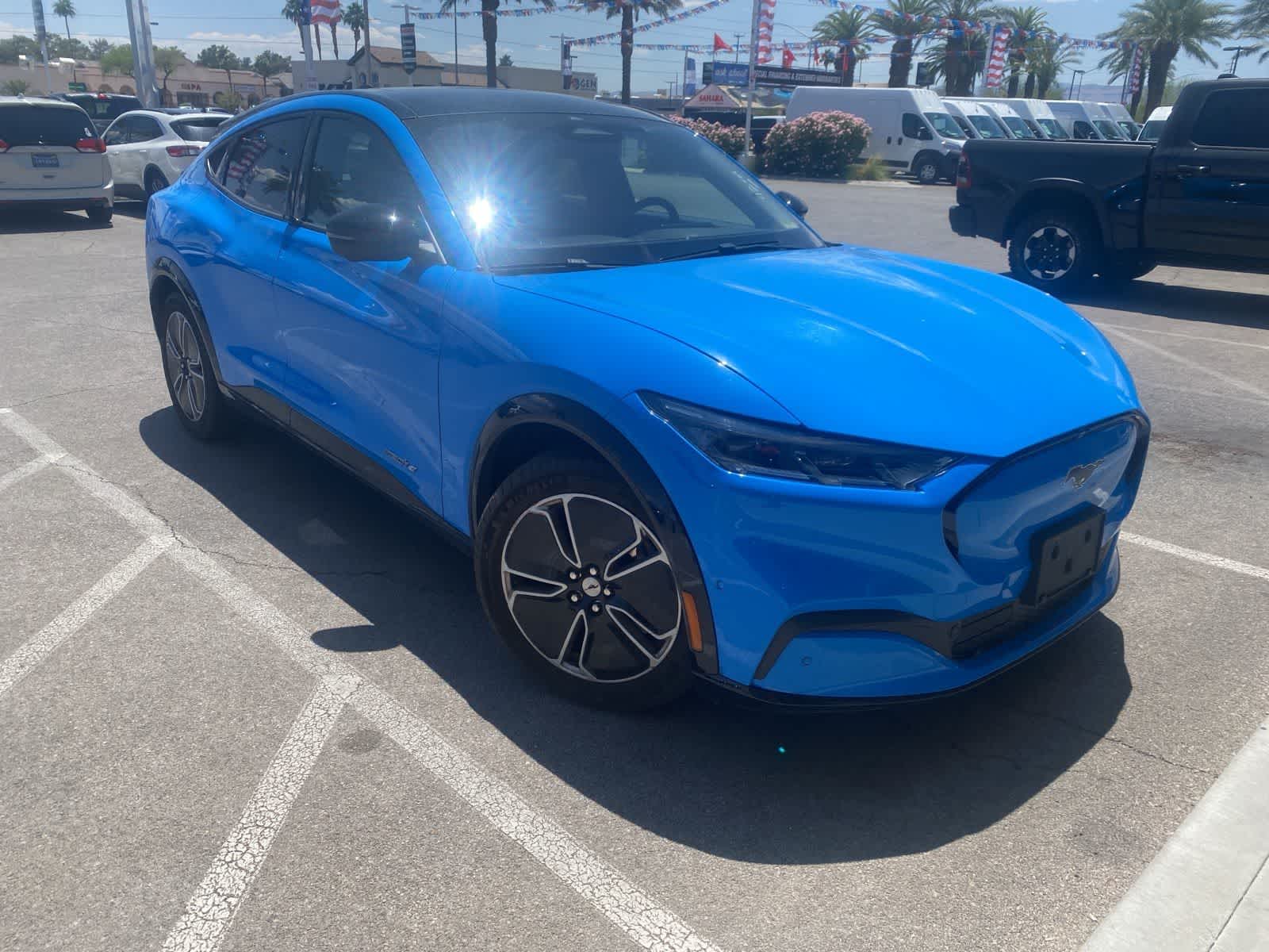 2023 Ford Mustang Mach-E Premium 3