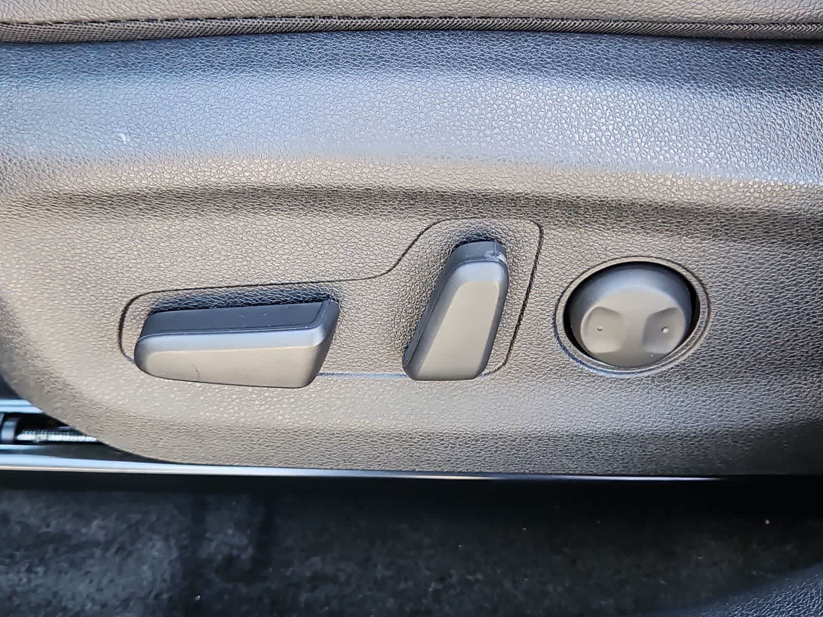 Thumbnail: 2022 Kia Niro - 16