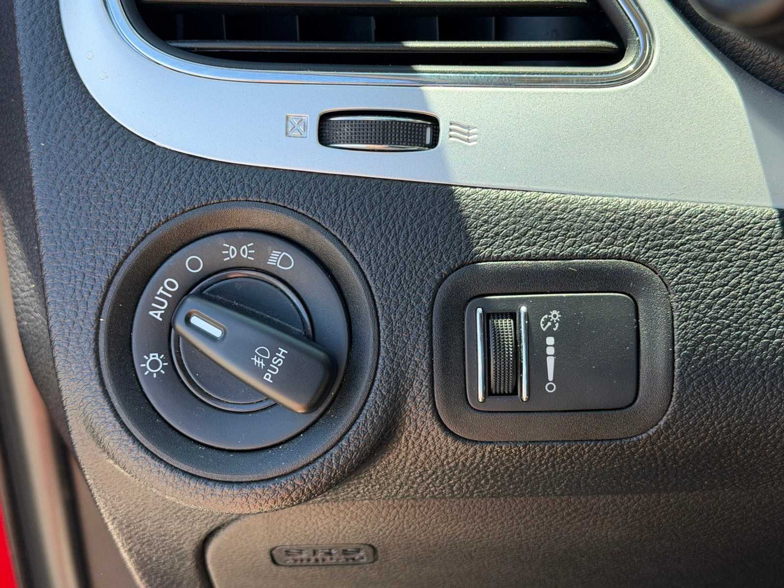 Thumbnail: 2019 Dodge Journey - 17