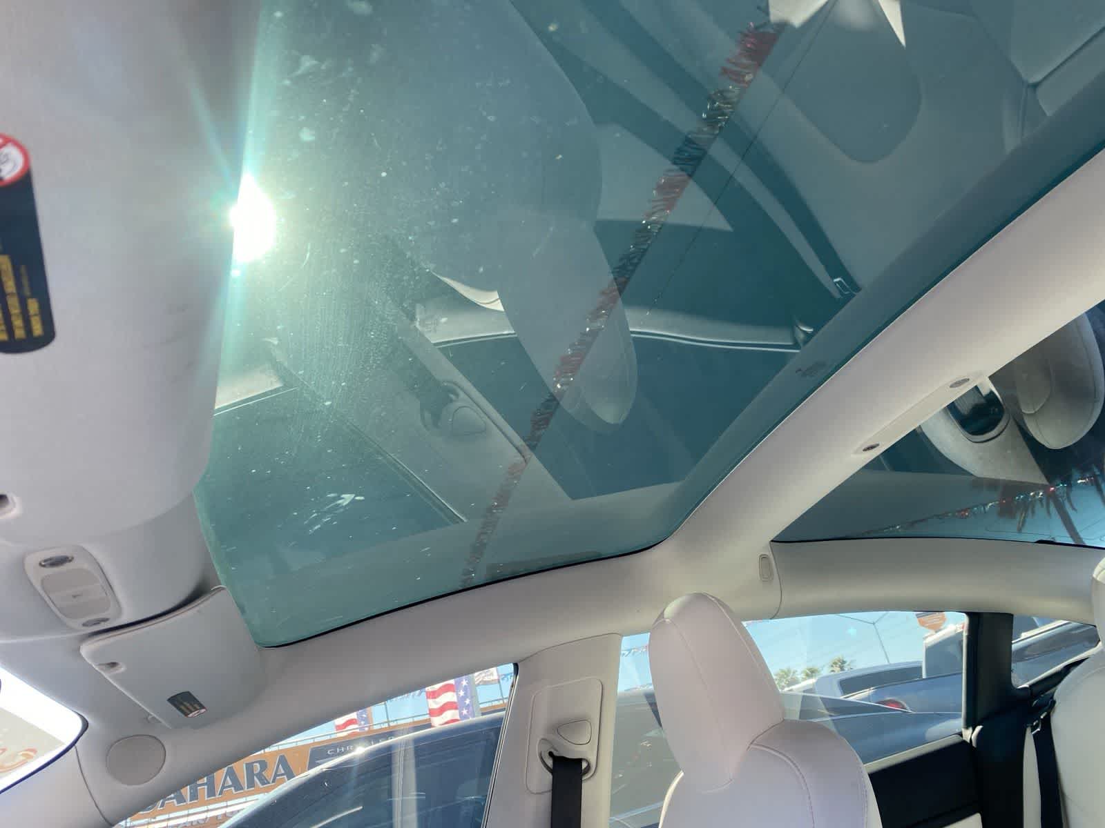 Thumbnail: 2020 Tesla Model 3 - 11