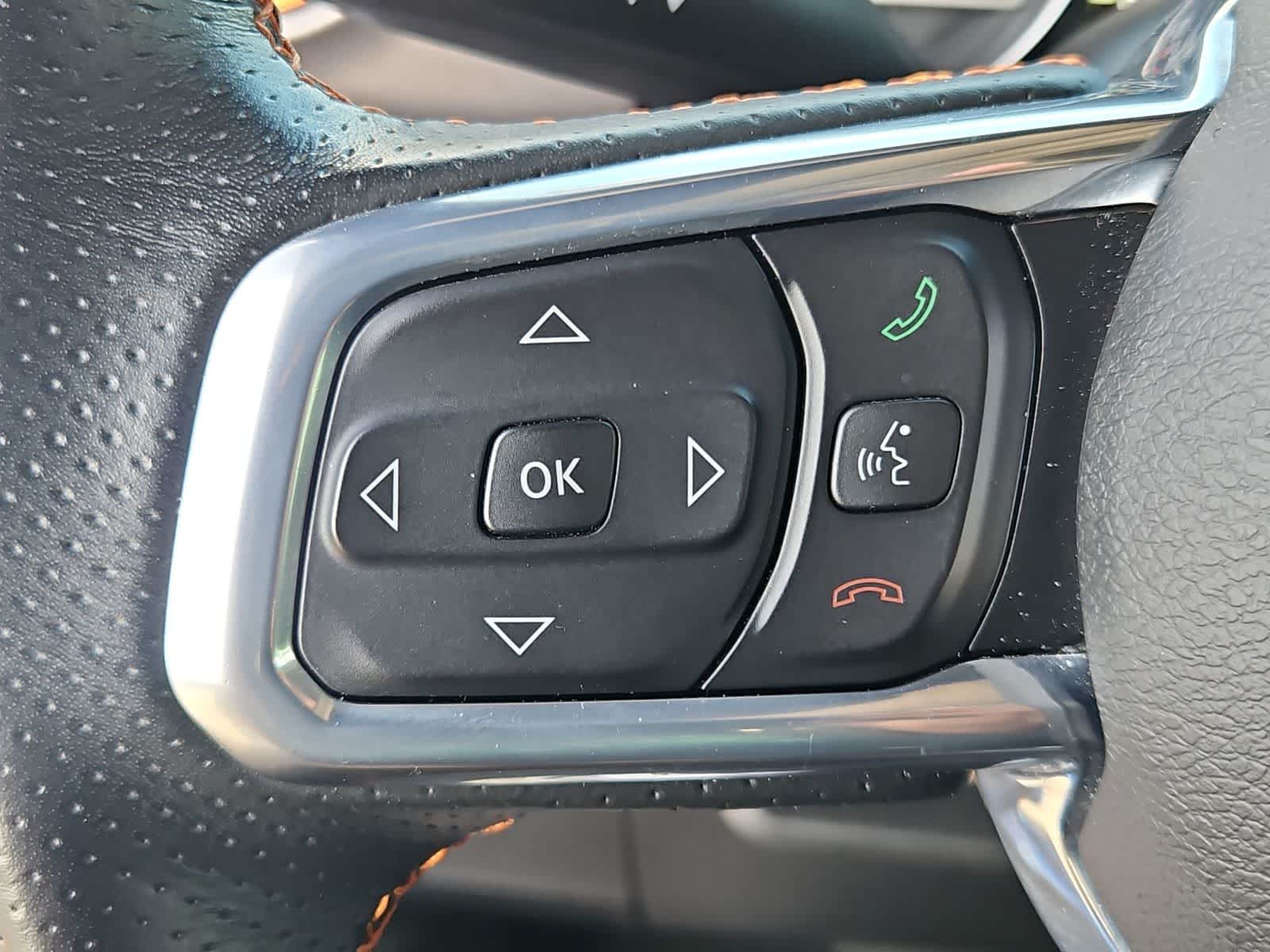 Thumbnail: 2022 Jeep Gladiator - 24