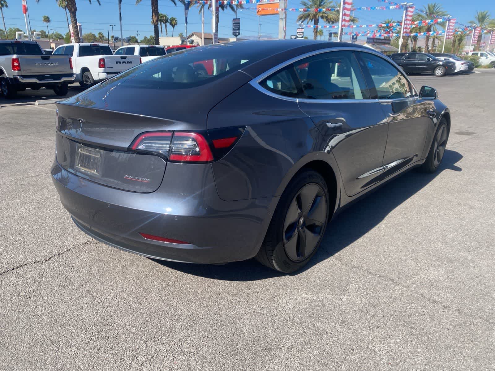 Thumbnail: 2018 Tesla Model 3 - 7