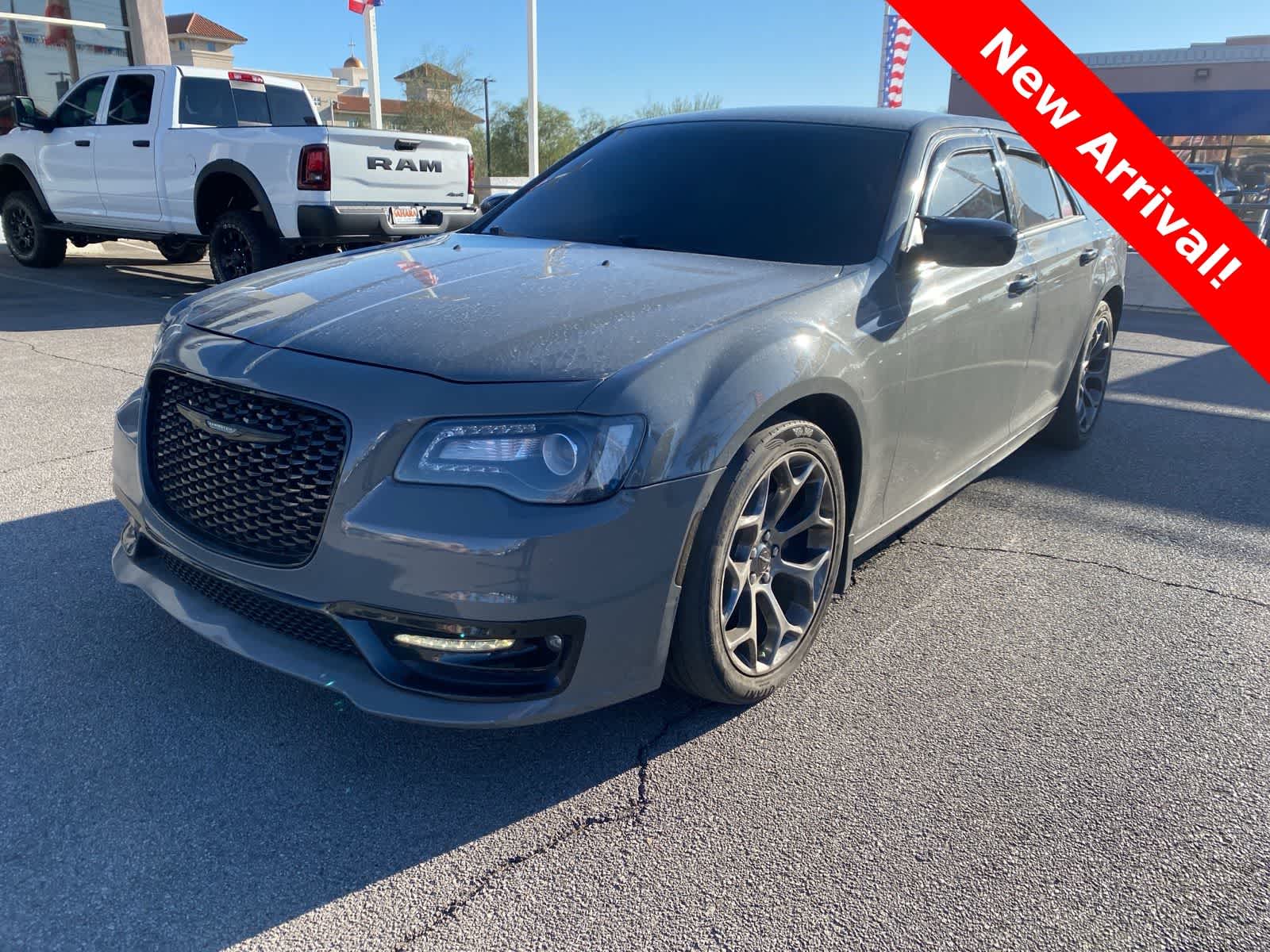 Thumbnail: 2018 Chrysler 300 - 1