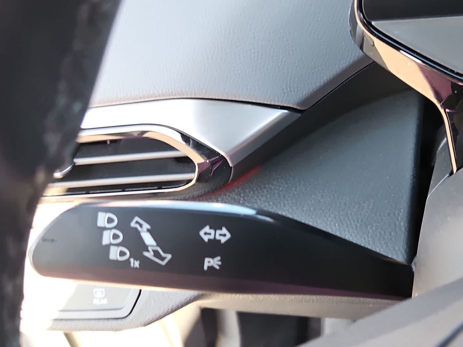 Thumbnail: 2021 Volkswagen ID.4 - 25