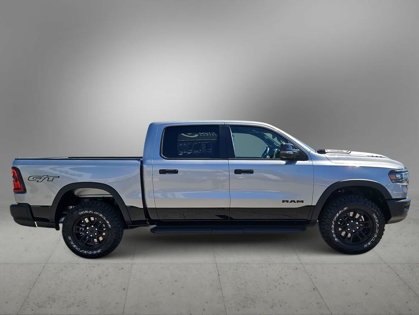 Thumbnail: 2026 RAM 1500 - 9