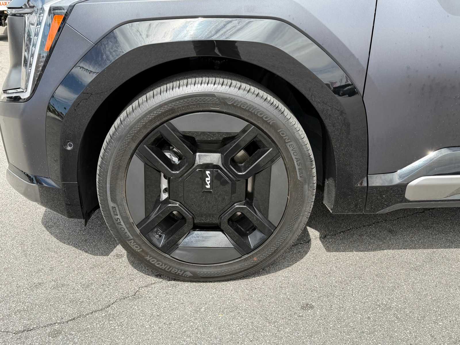 Thumbnail: 2026 Kia EV9 - 35