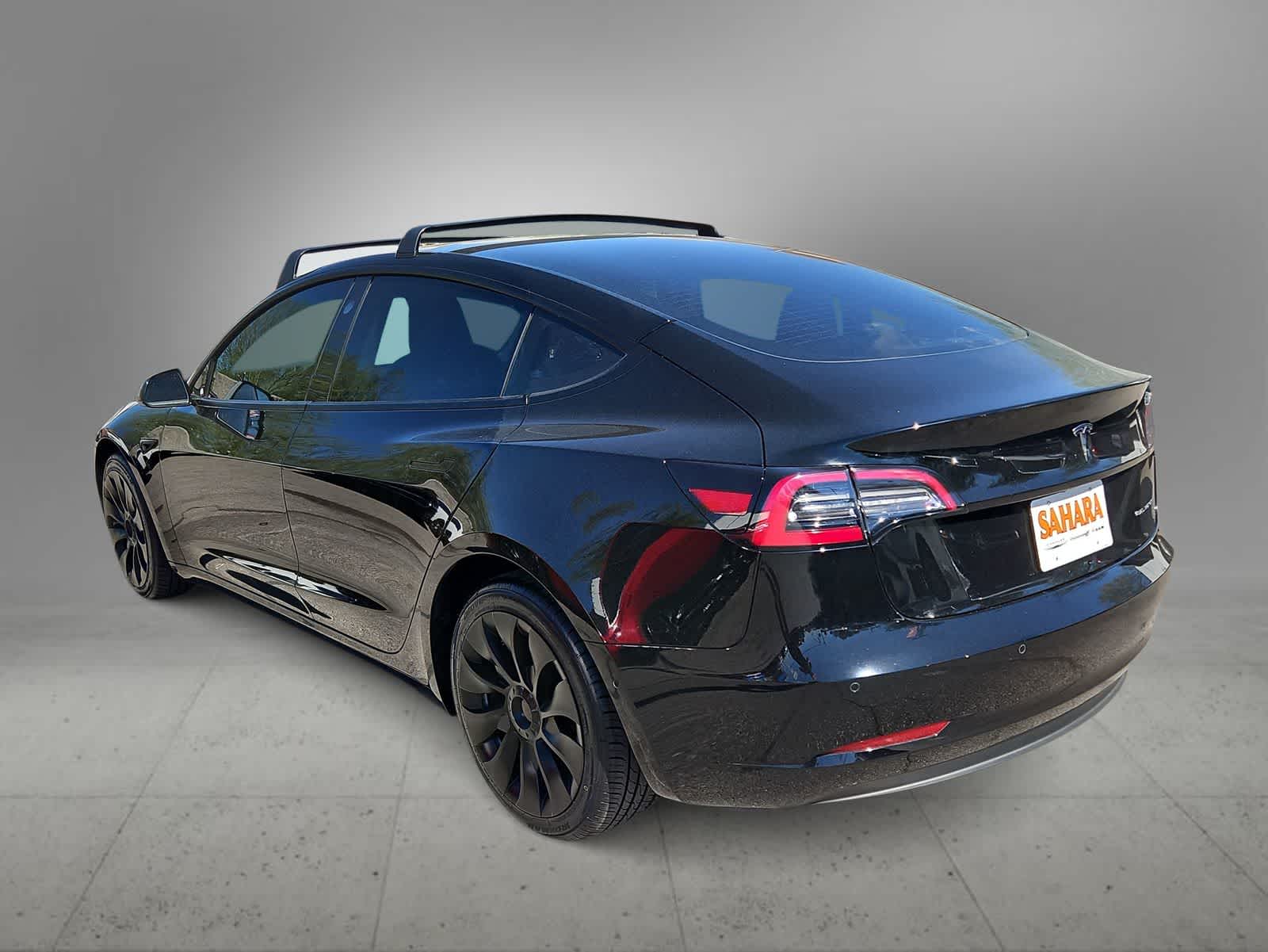 Thumbnail: 2022 Tesla Model 3 - 7