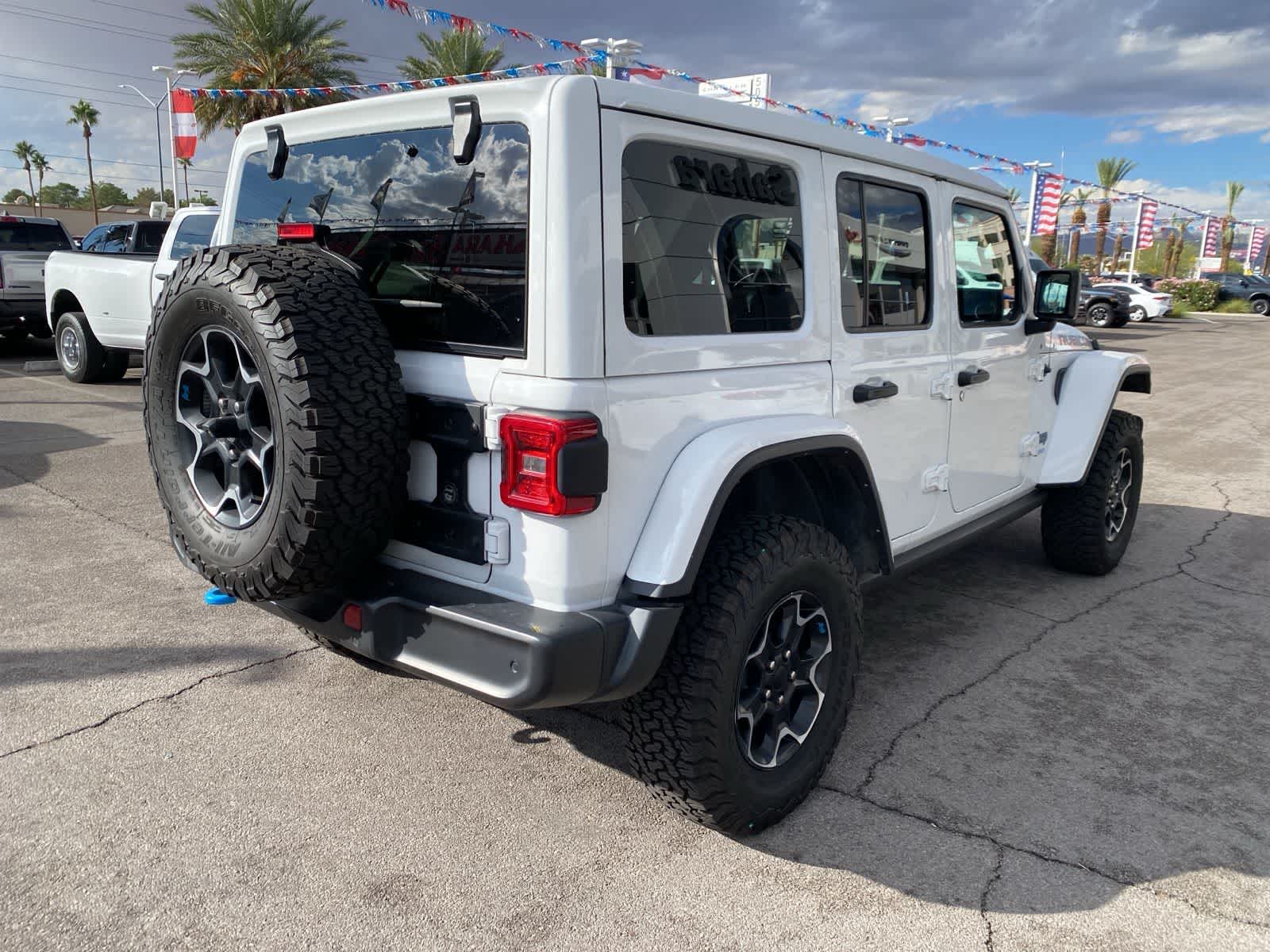 Thumbnail: 2022 Jeep Wrangler - 6