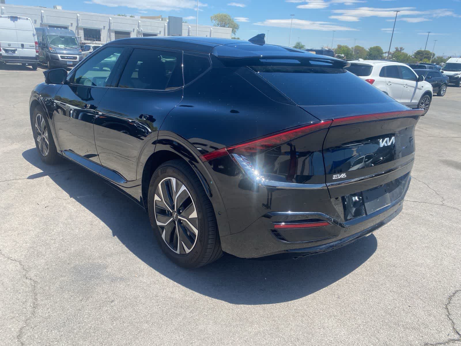 Thumbnail: 2023 Kia EV6 - 8