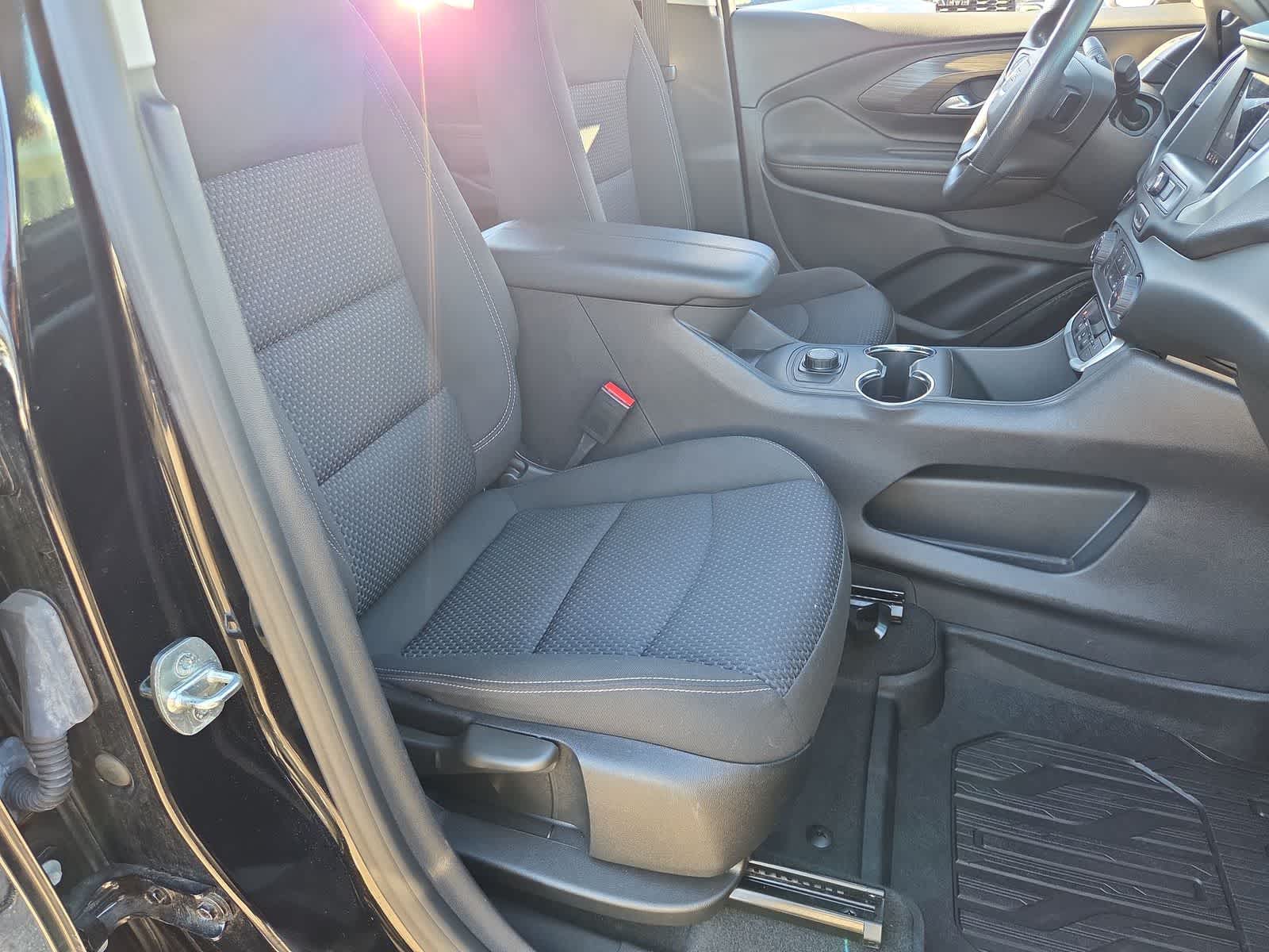 Thumbnail: 2022 GMC Terrain - 22