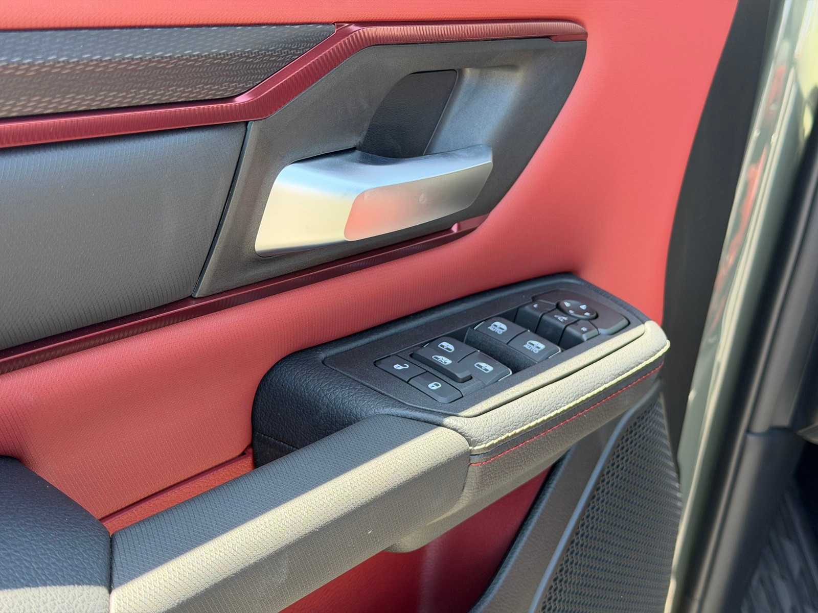 Thumbnail: 2026 RAM 1500 - 14
