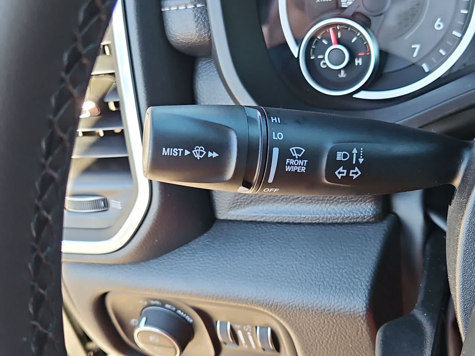 Thumbnail: 2026 RAM 1500 - 25