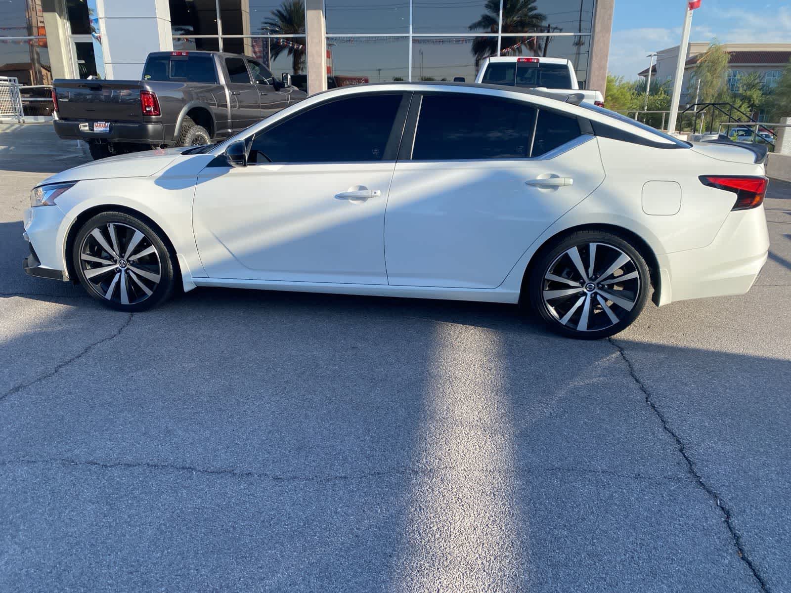 Thumbnail: 2019 Nissan Altima - 9