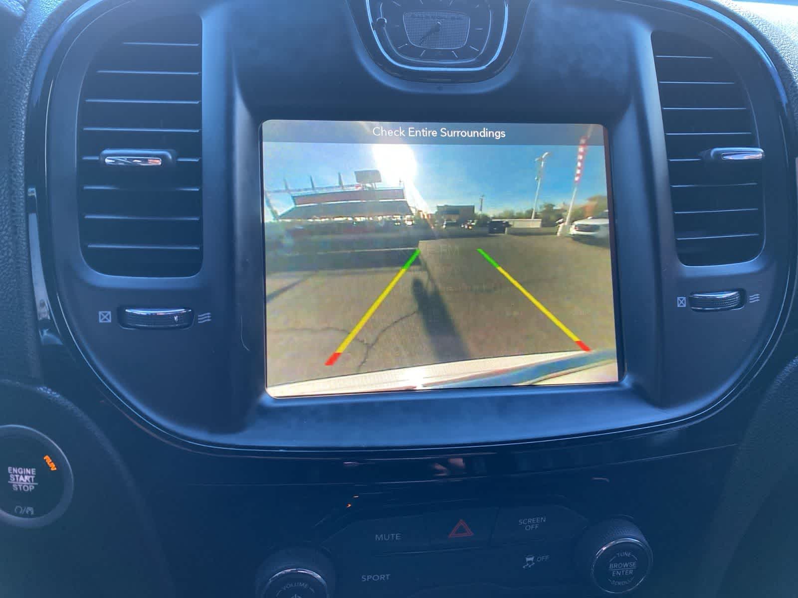 Thumbnail: 2019 Chrysler 300 - 15