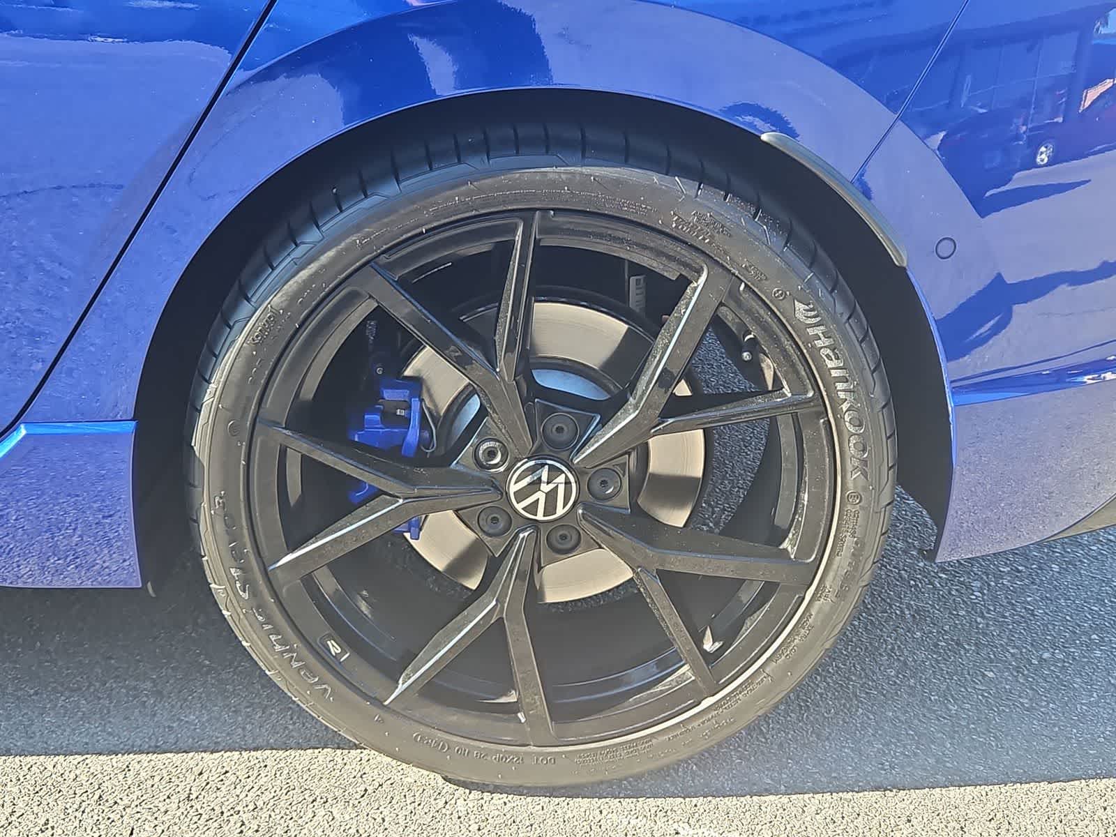 2023 Volkswagen Golf R 20th Anniversary Edition 12