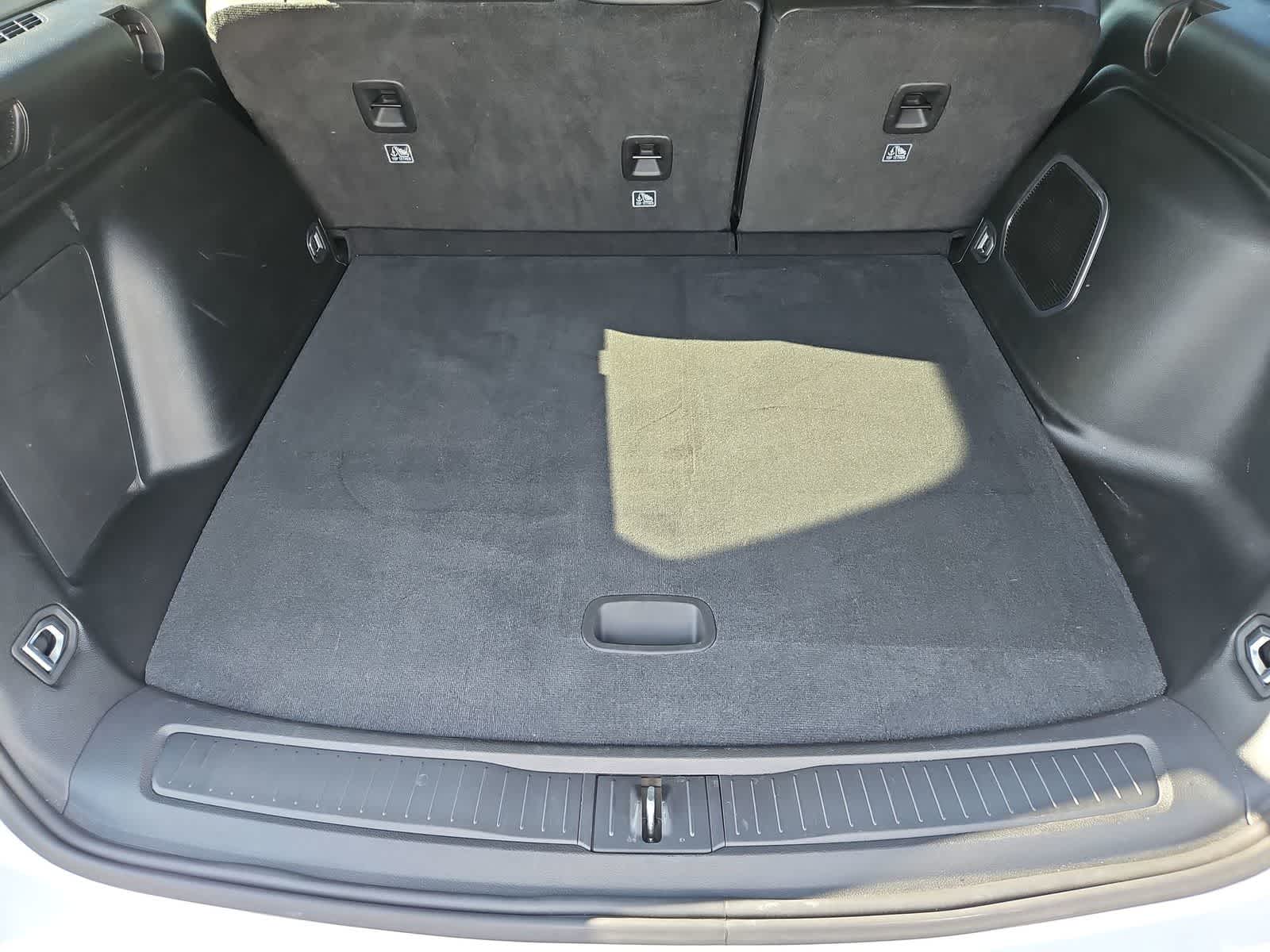 Thumbnail: 2022 Jeep Grand Cherokee - 35