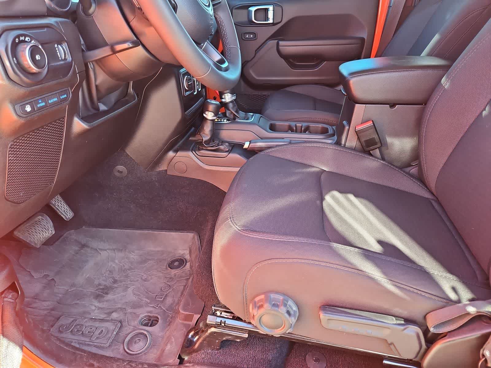 Thumbnail: 2023 Jeep Wrangler - 18