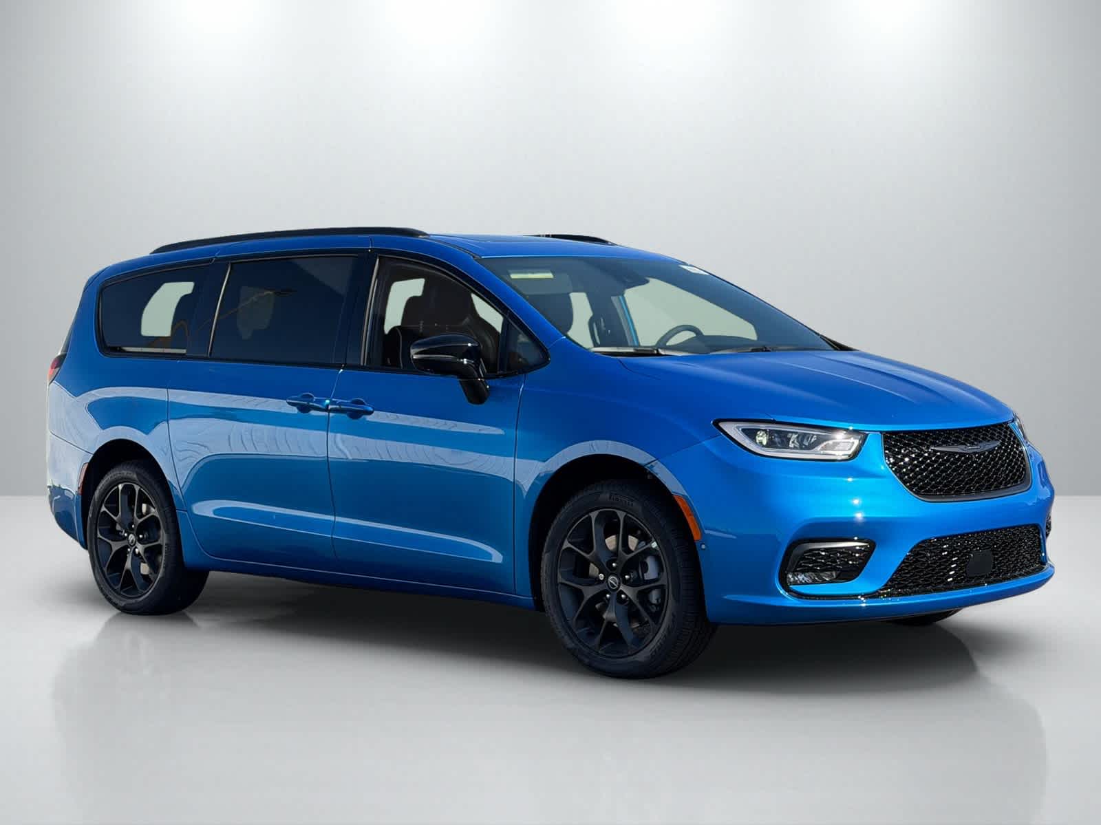 Thumbnail: 2026 Chrysler Pacifica - 10