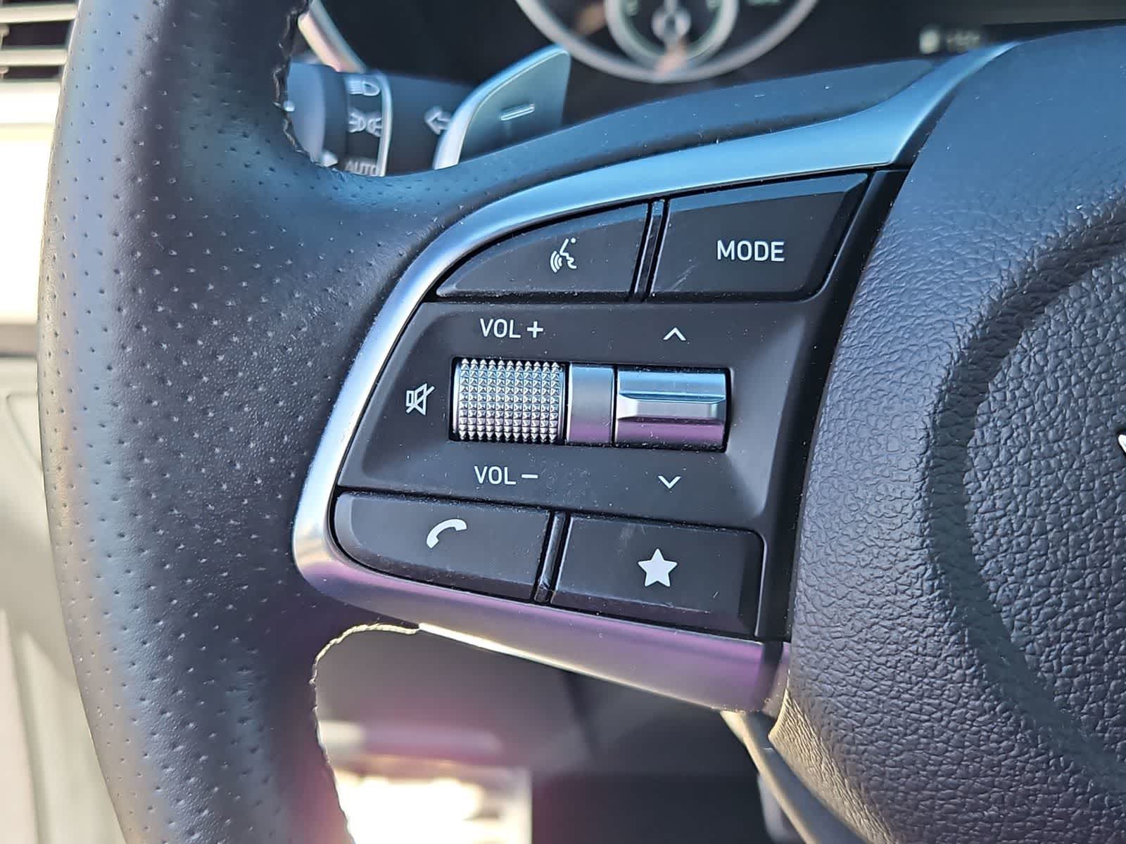 Thumbnail: 2023 Genesis G70 - 22