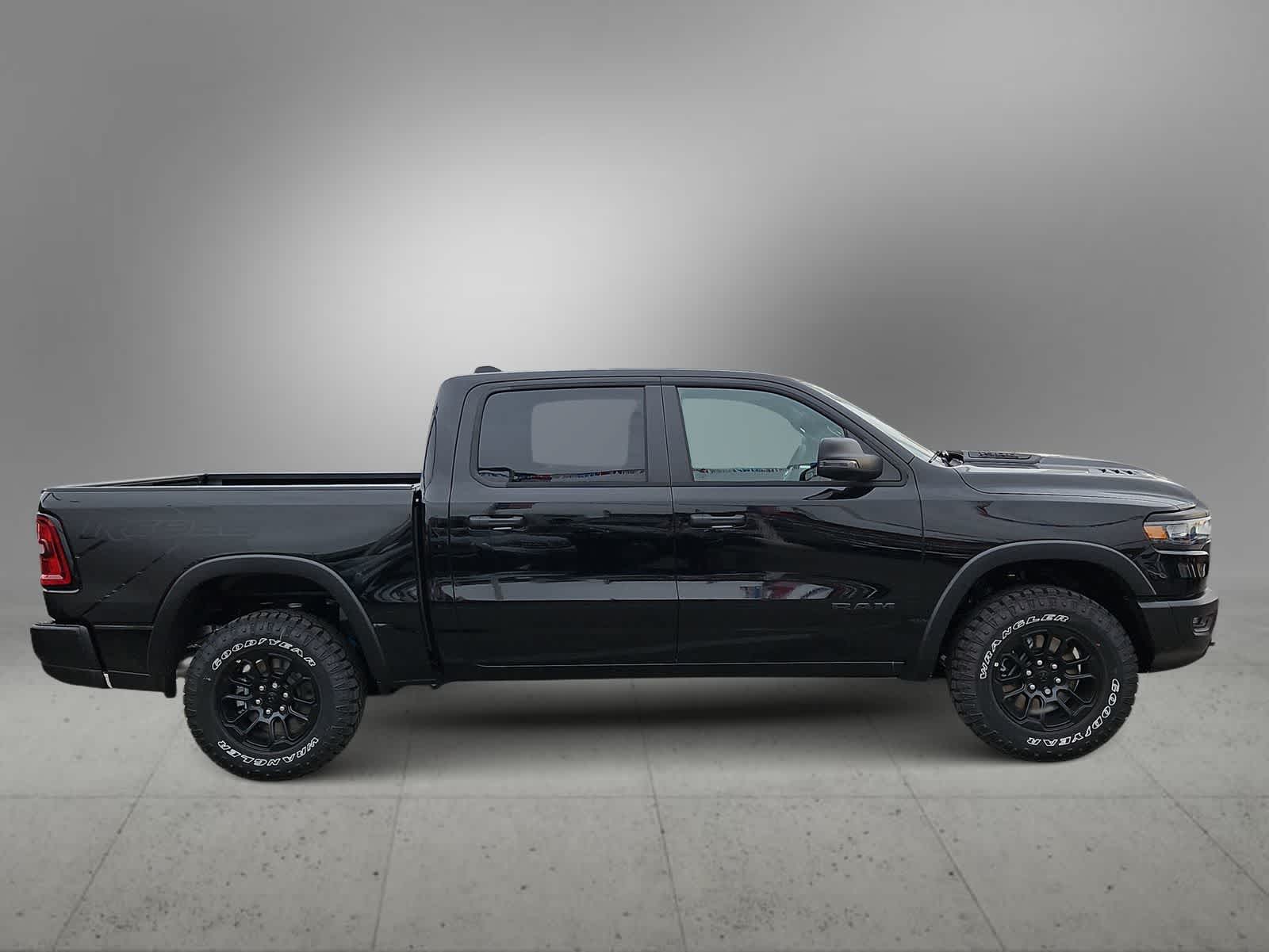 Thumbnail: 2026 RAM 1500 - 9