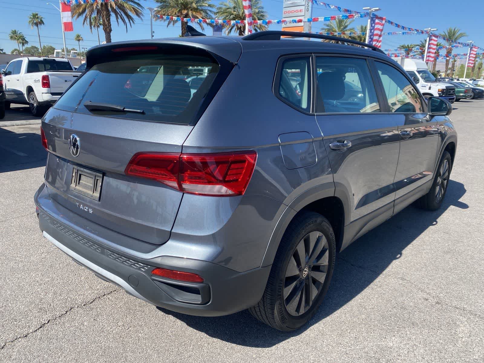 Thumbnail: 2023 Volkswagen Taos - 7
