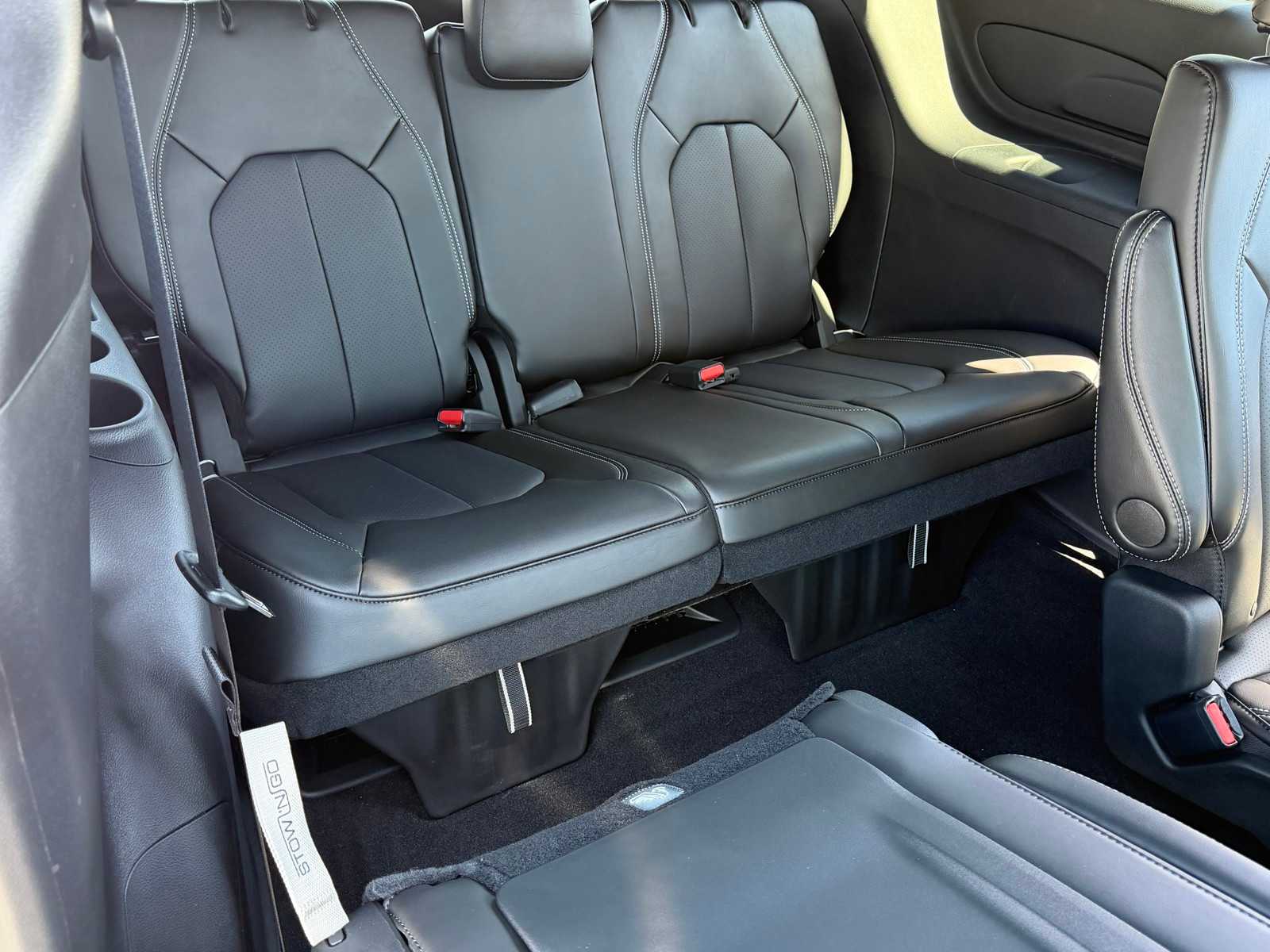 Thumbnail: 2026 Chrysler Pacifica - 26