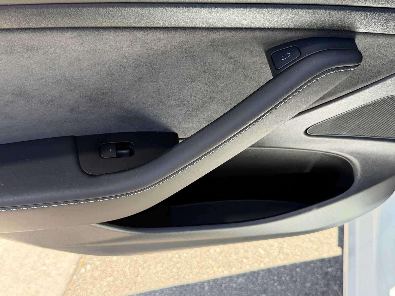 Thumbnail: 2021 Tesla Model 3 - 23