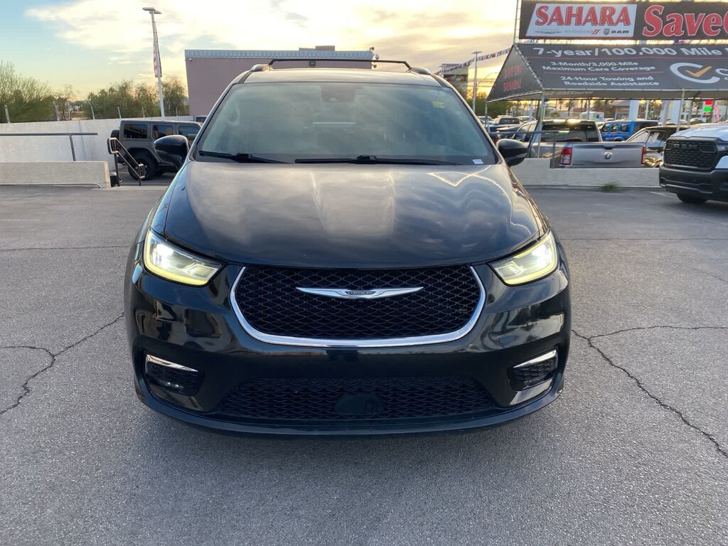 Used 2021 Chrysler Pacifica Touring L Van