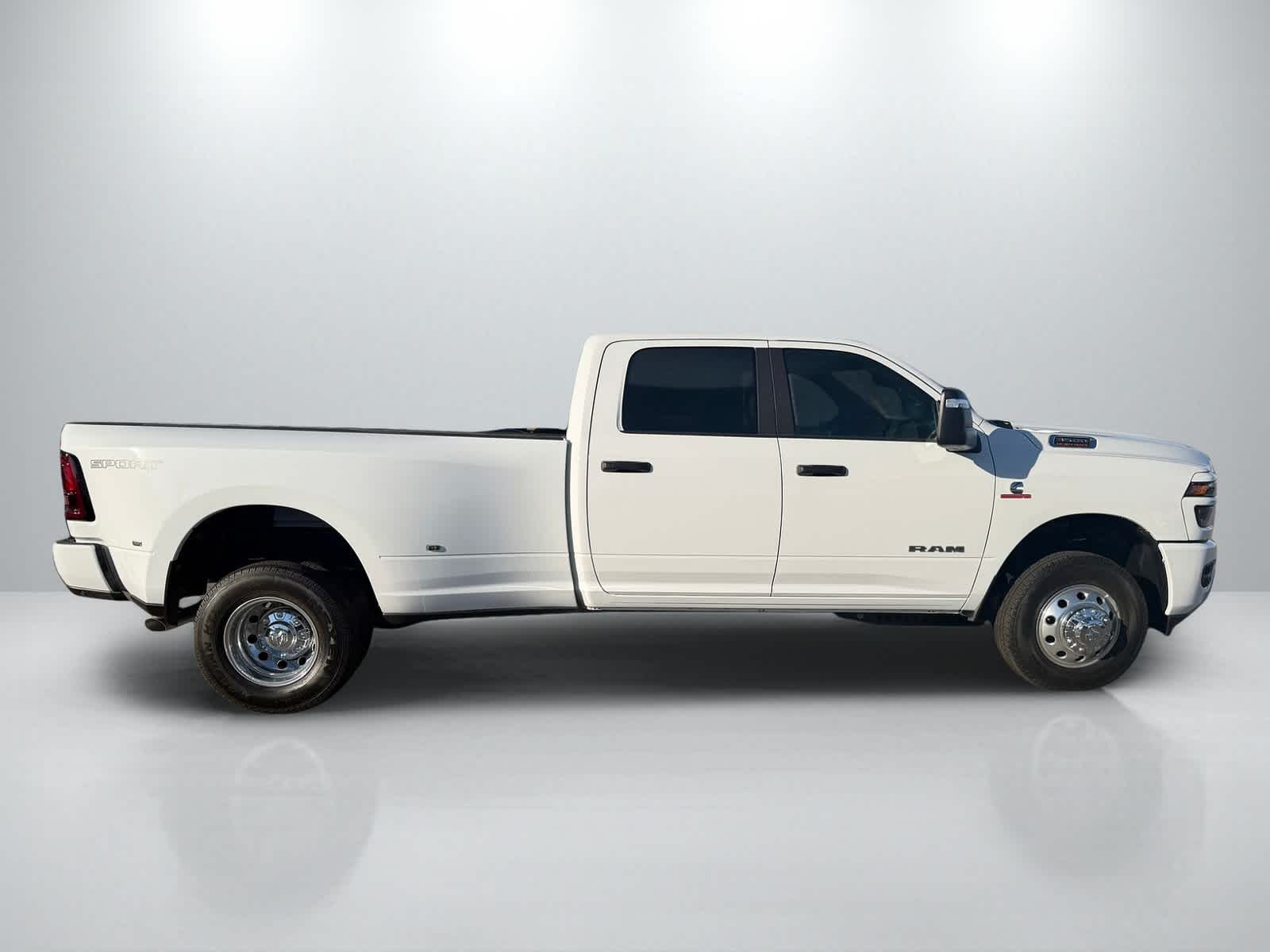 Thumbnail: 2026 RAM 3500 - 8