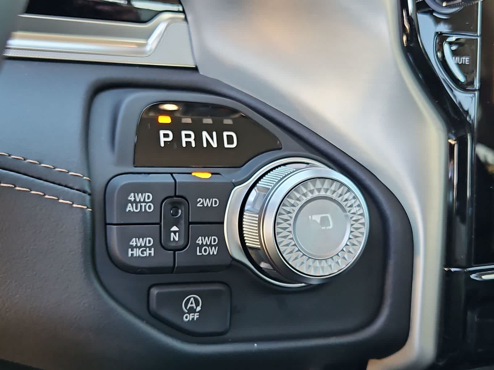 Thumbnail: 2026 RAM 1500 - 32