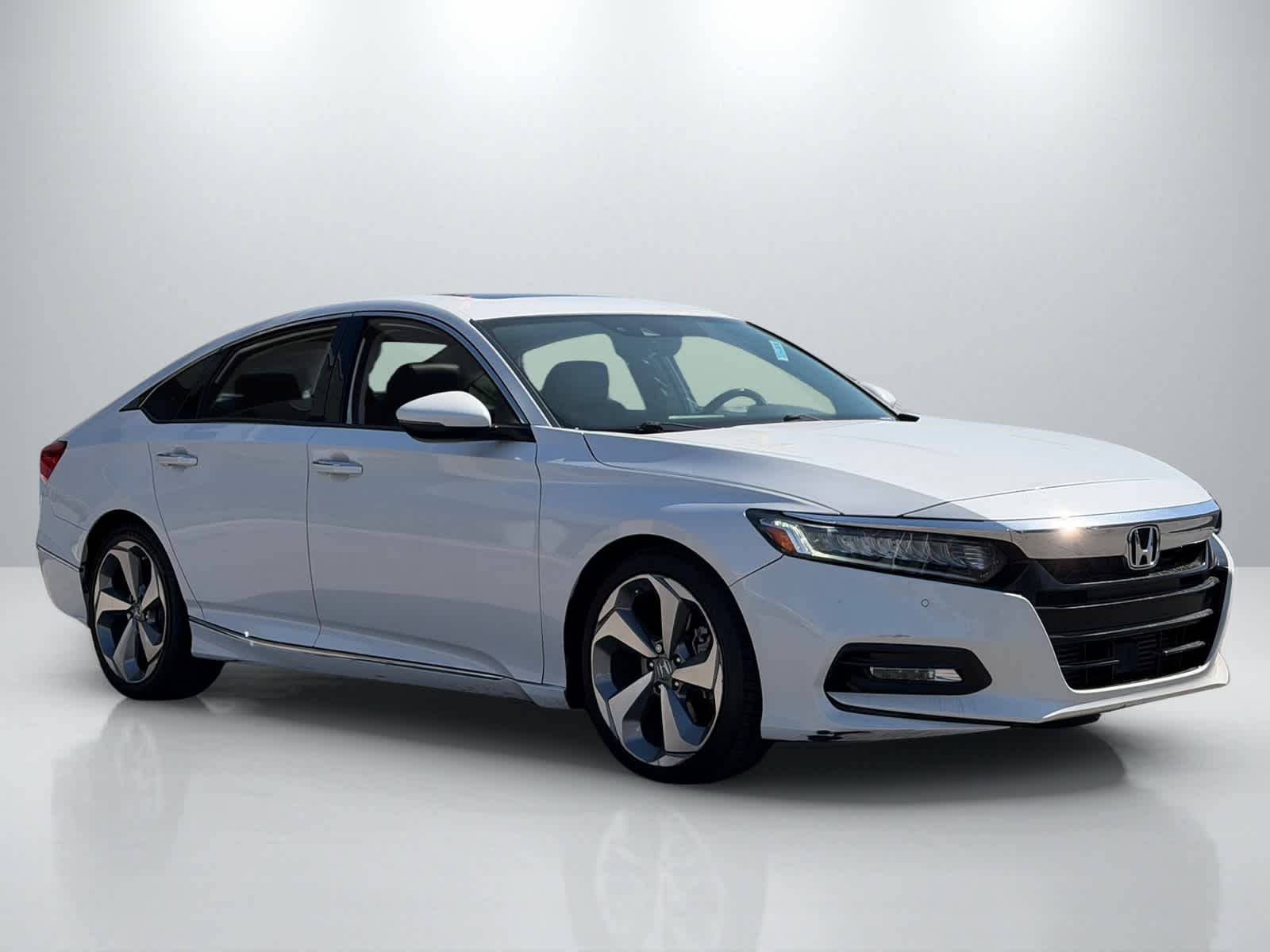 Thumbnail: 2018 Honda Accord - 10