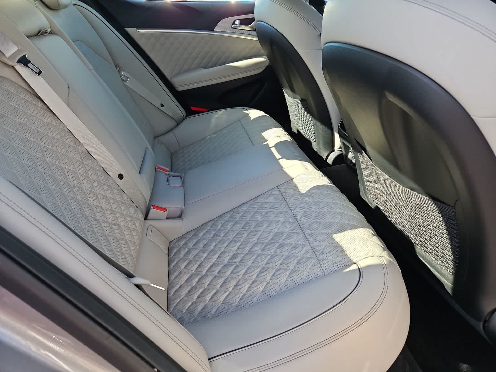 Thumbnail: 2023 Genesis G70 - 20