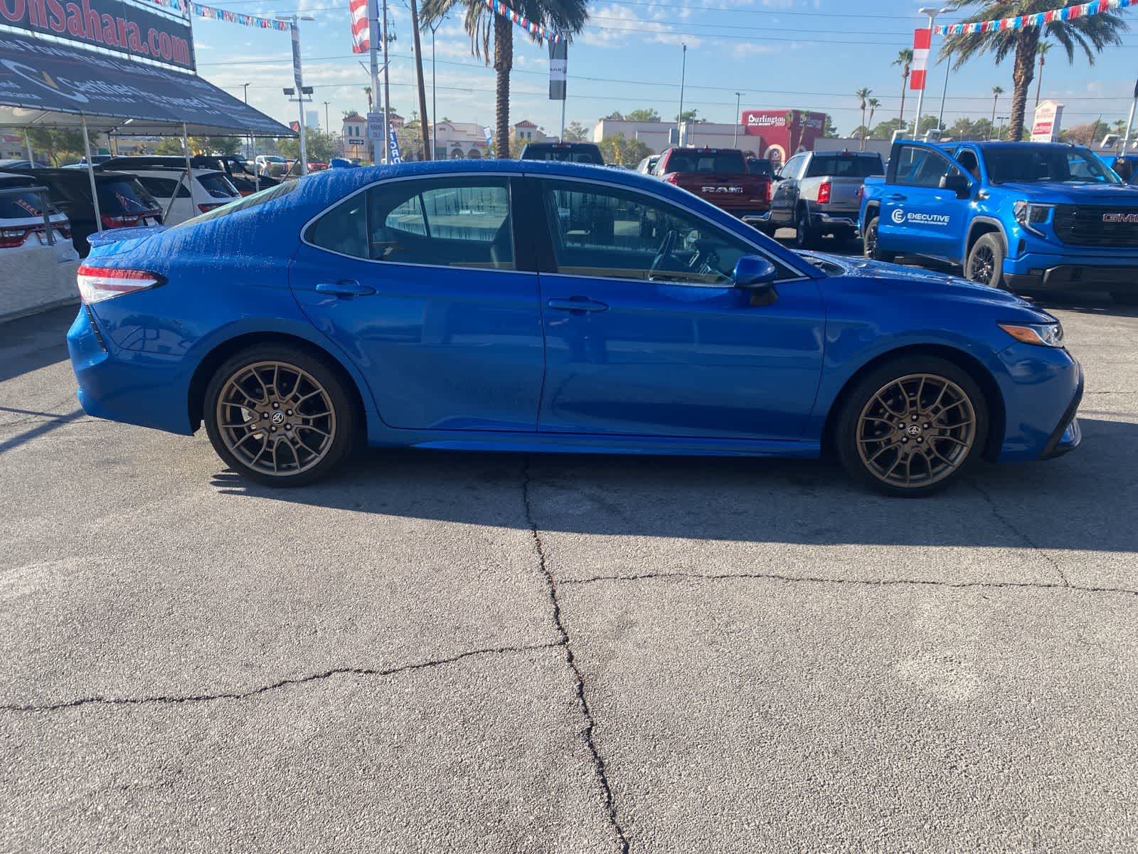 Thumbnail: 2019 Toyota Camry - 4