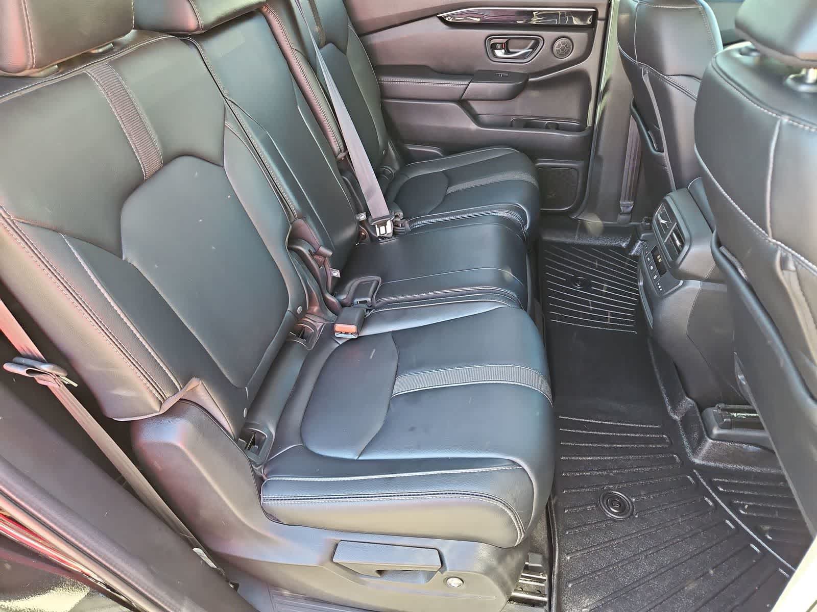 Thumbnail: 2024 Honda Pilot - 23