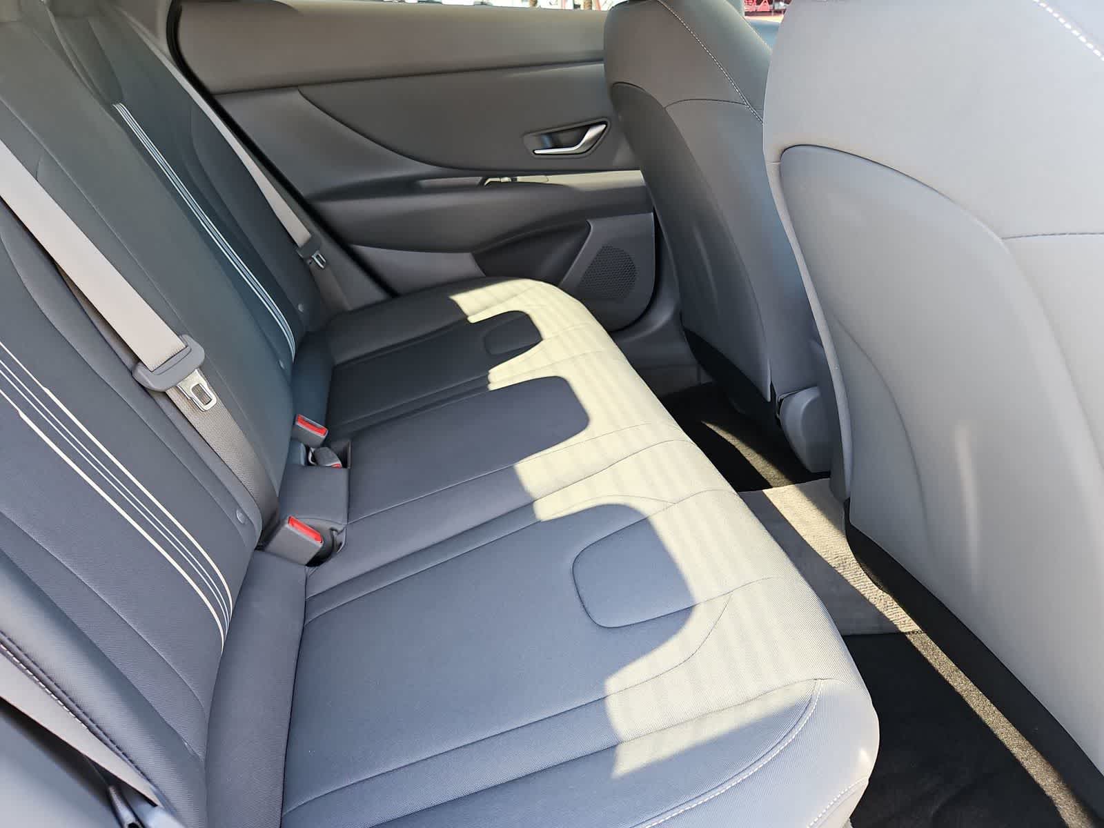 Thumbnail: 2023 Hyundai Elantra - 20