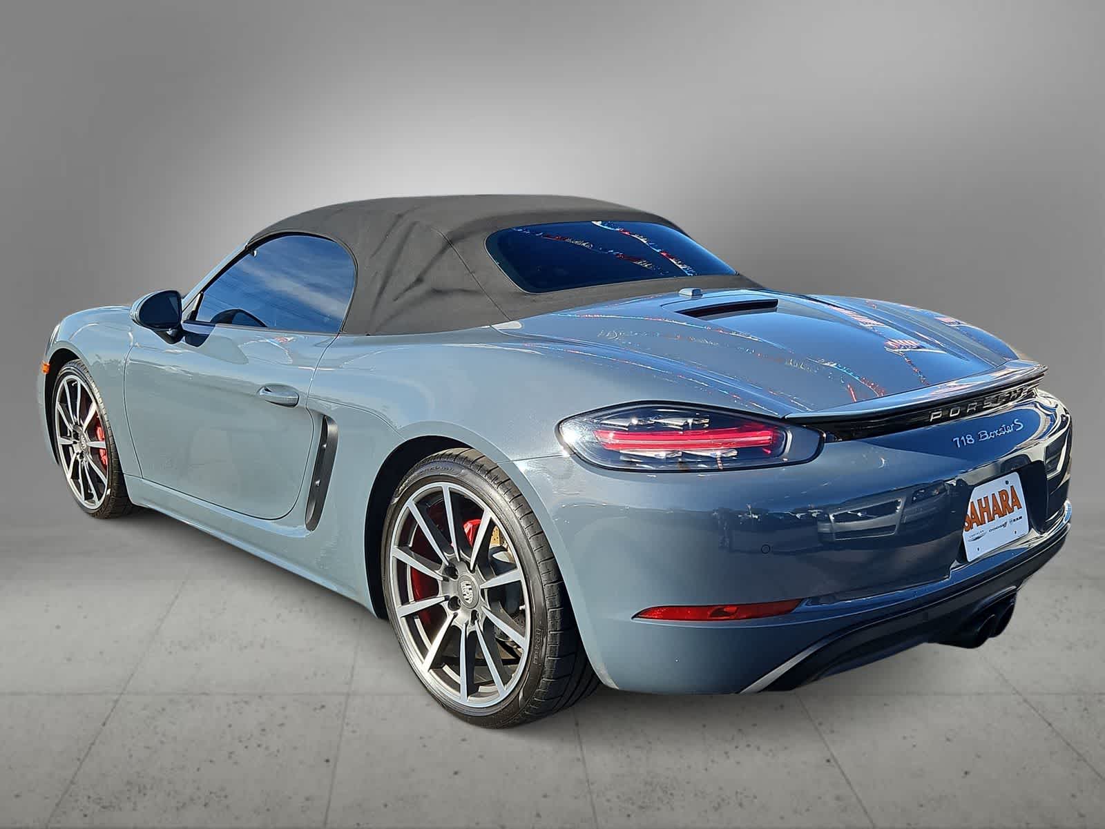Thumbnail: 2017 Porsche 718 Boxster - 7