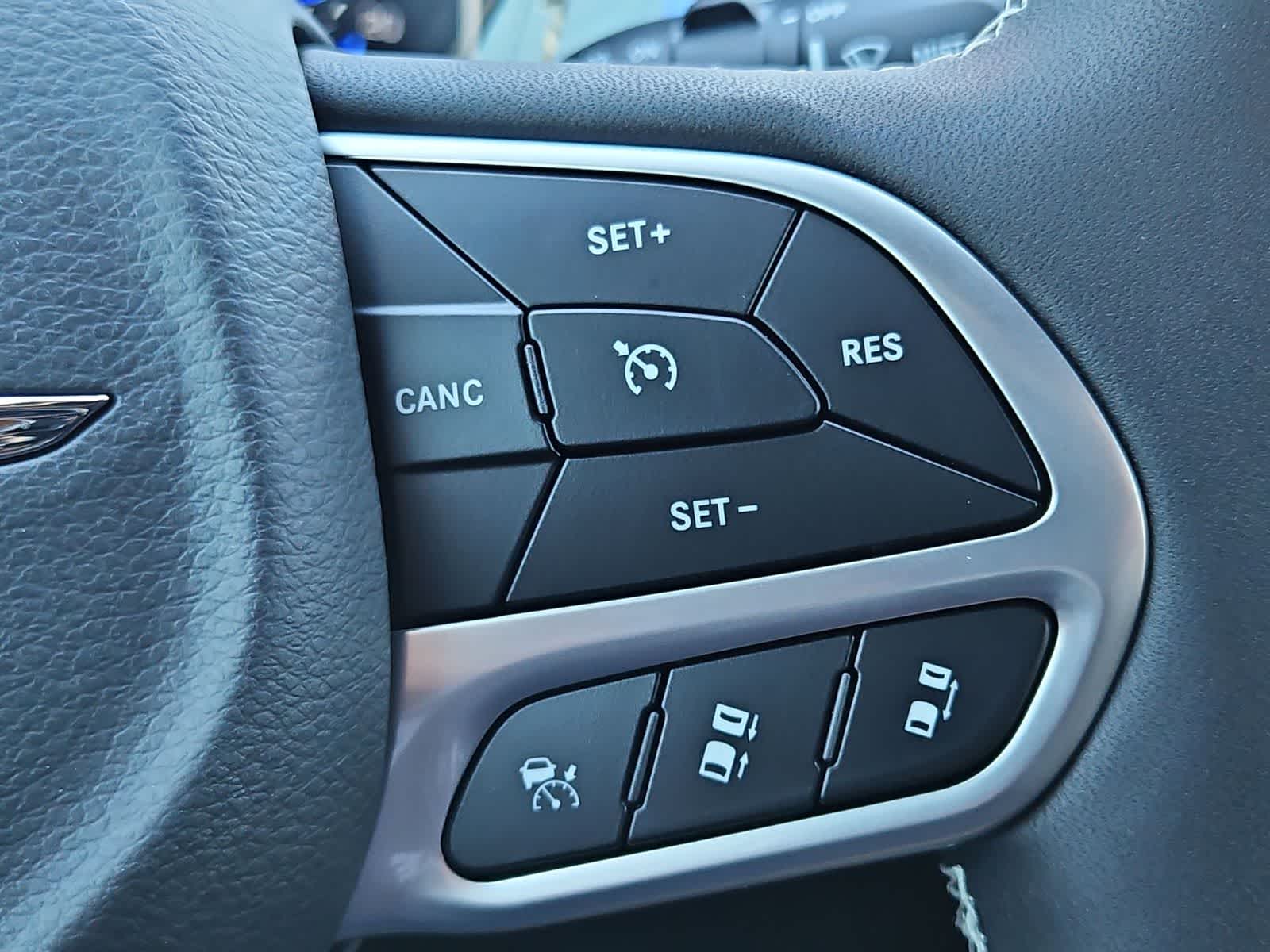 Thumbnail: 2026 Chrysler Pacifica - 24