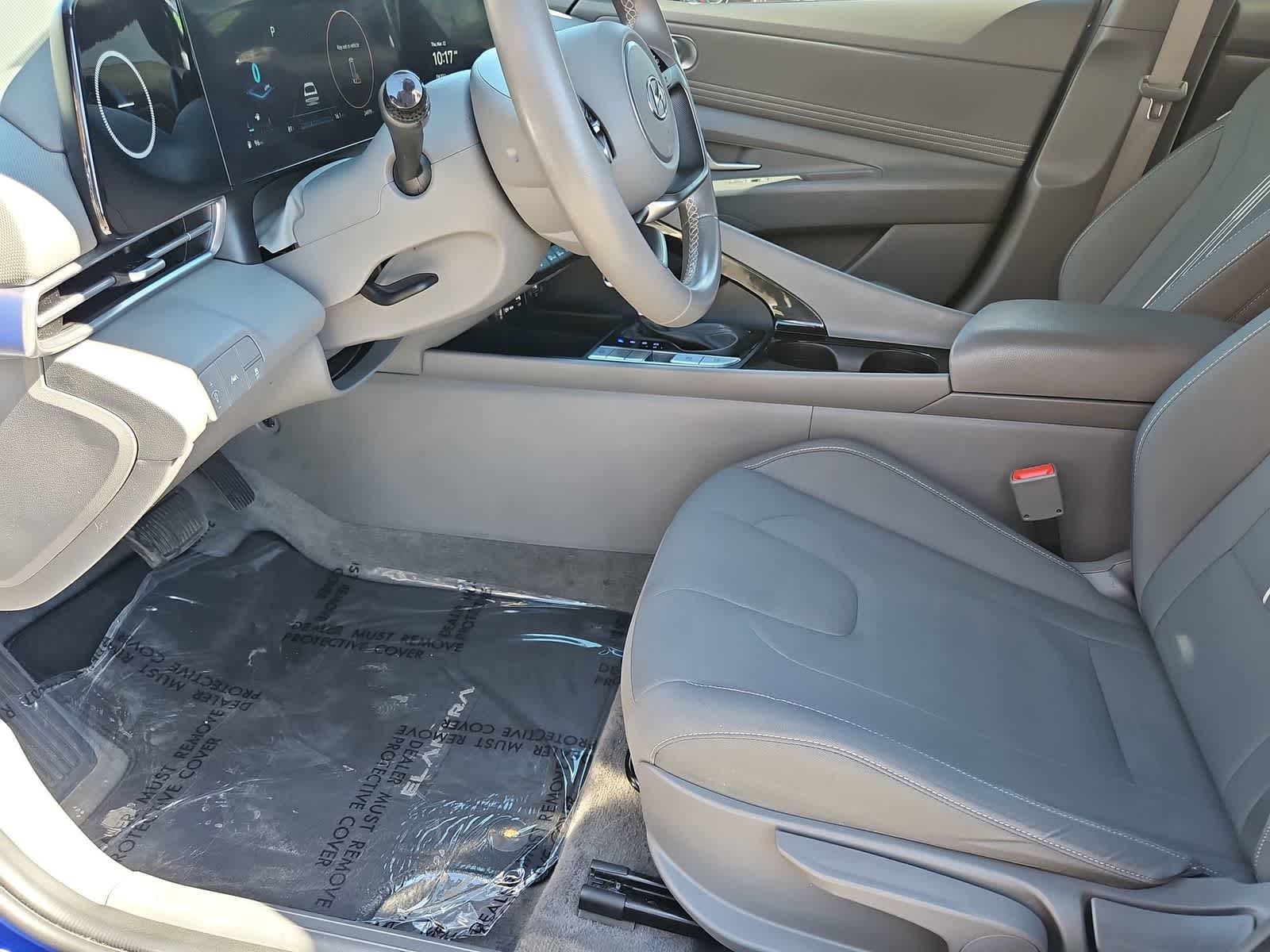 Thumbnail: 2023 Hyundai Elantra - 17