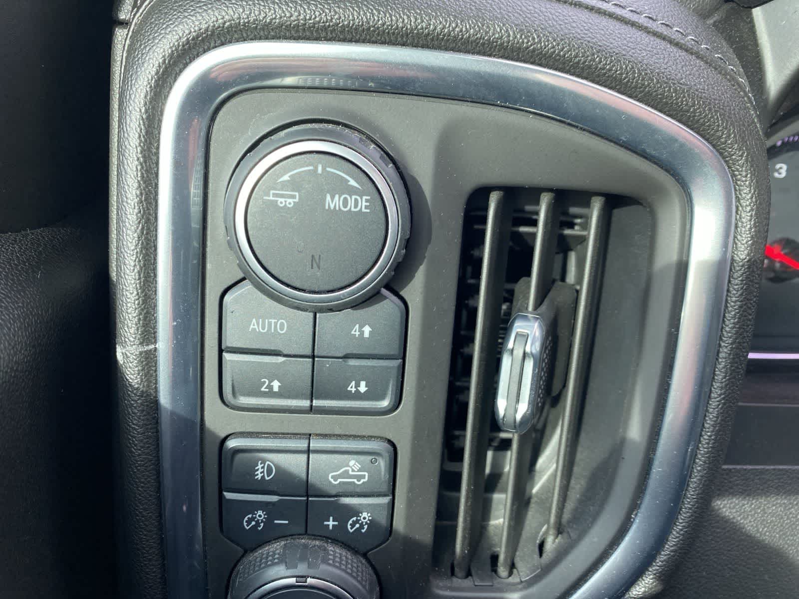 Thumbnail: 2020 Chevrolet Silverado 1500 - 14