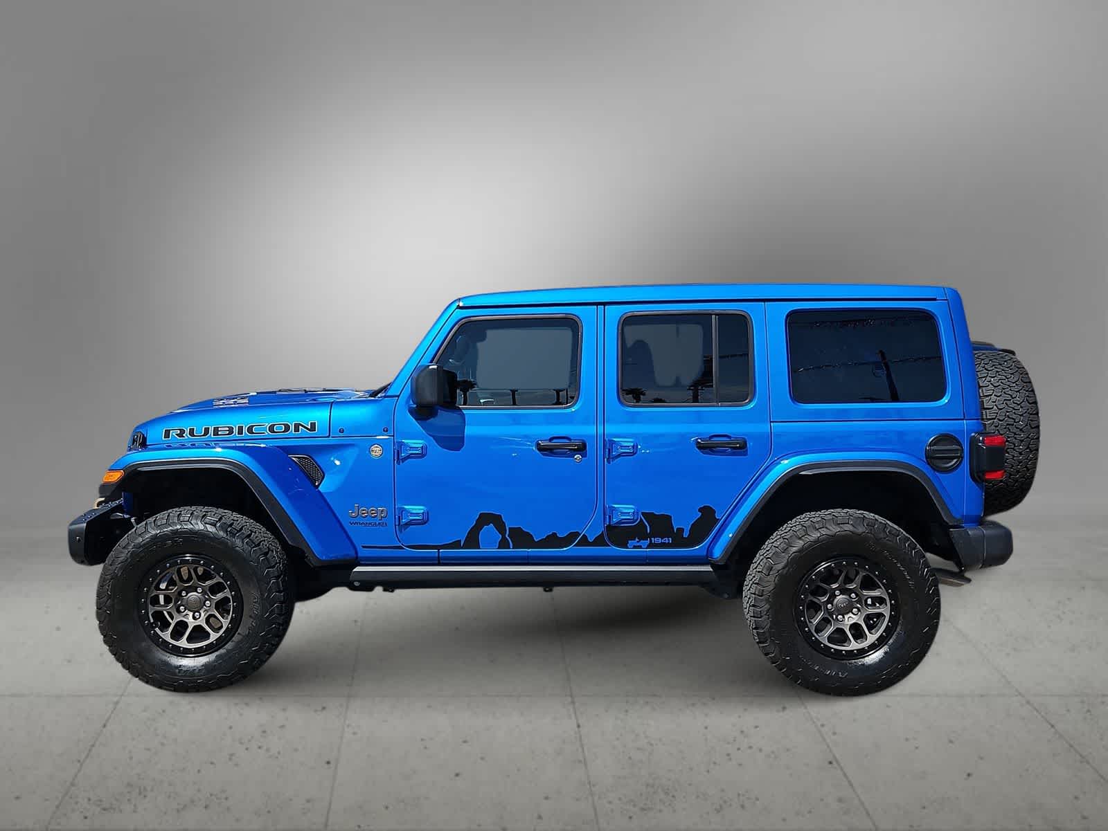 Thumbnail: 2022 Jeep Wrangler - 5