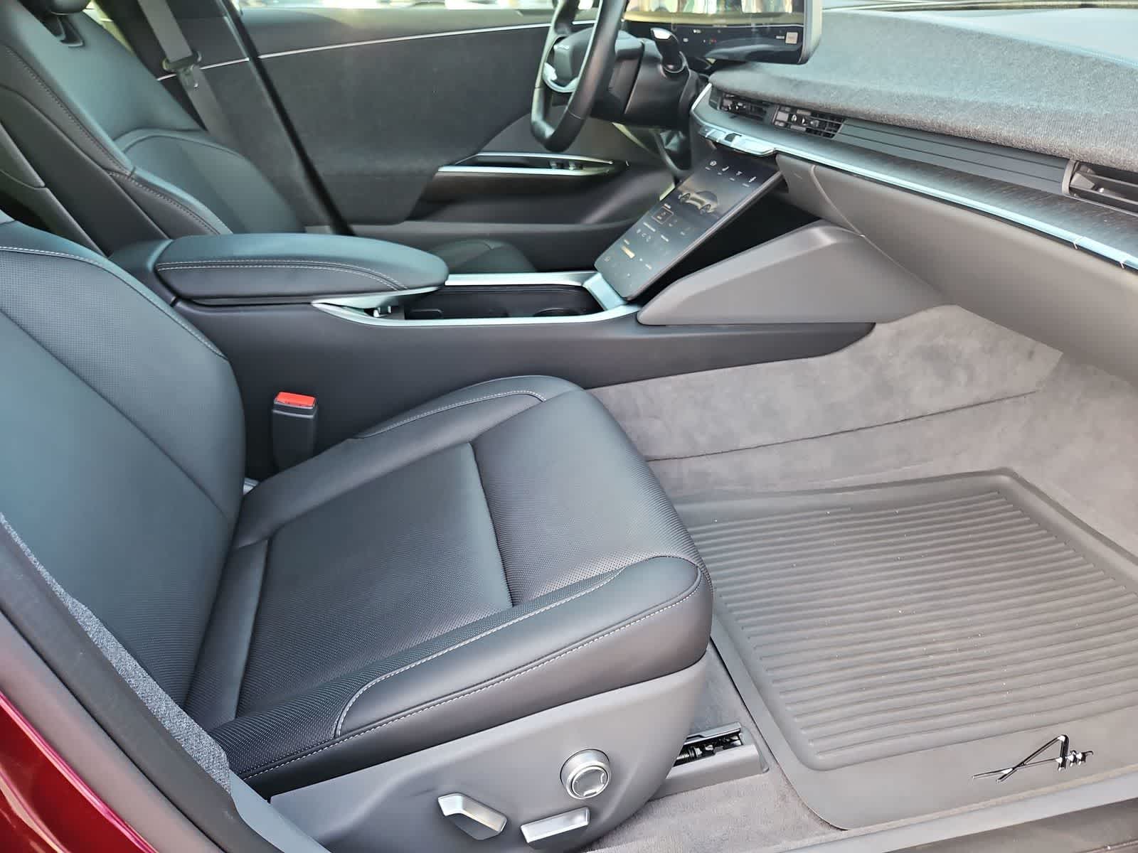 Thumbnail: 2023 Lucid Air - 21