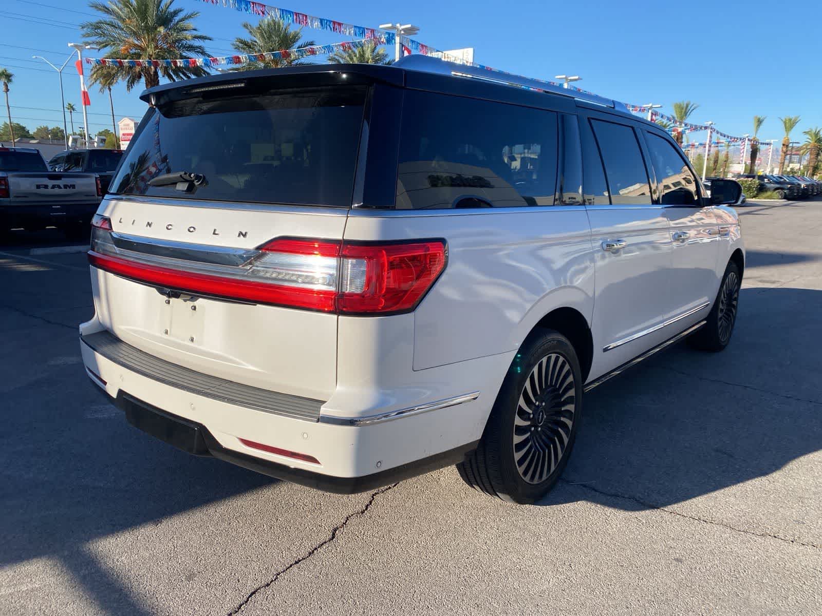 Thumbnail: 2018 Lincoln Navigator L - 6